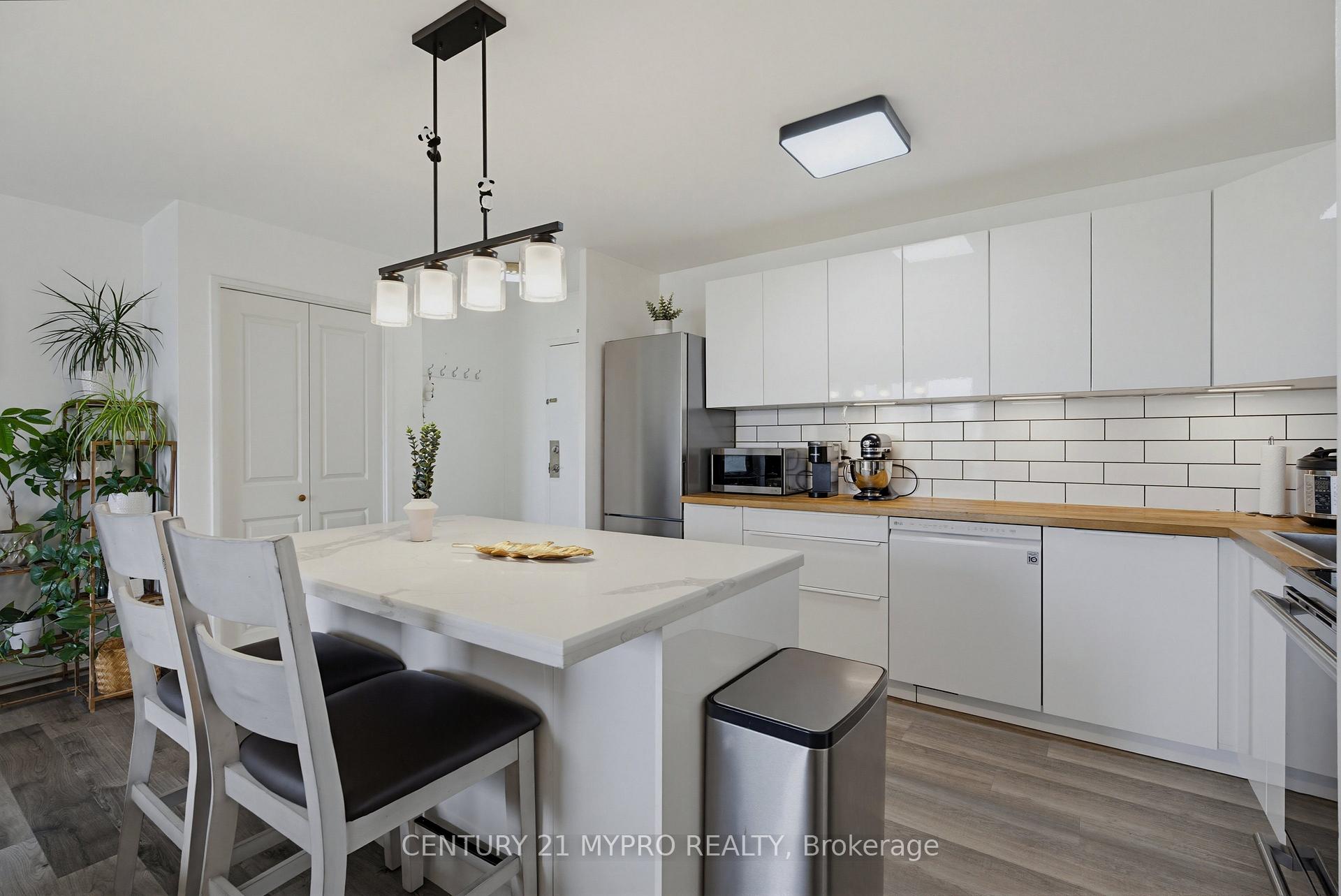 Photo 7 of Unit 708, 563 Mornington Avenue, London, East G — HOMEH