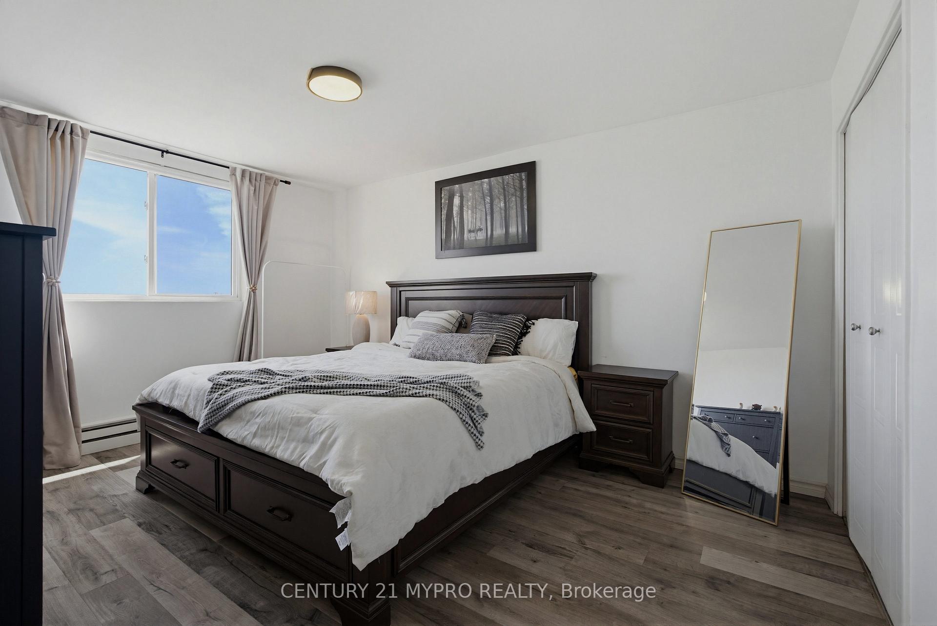 Photo 12 of Unit 708, 563 Mornington Avenue, London, East G — HOMEH