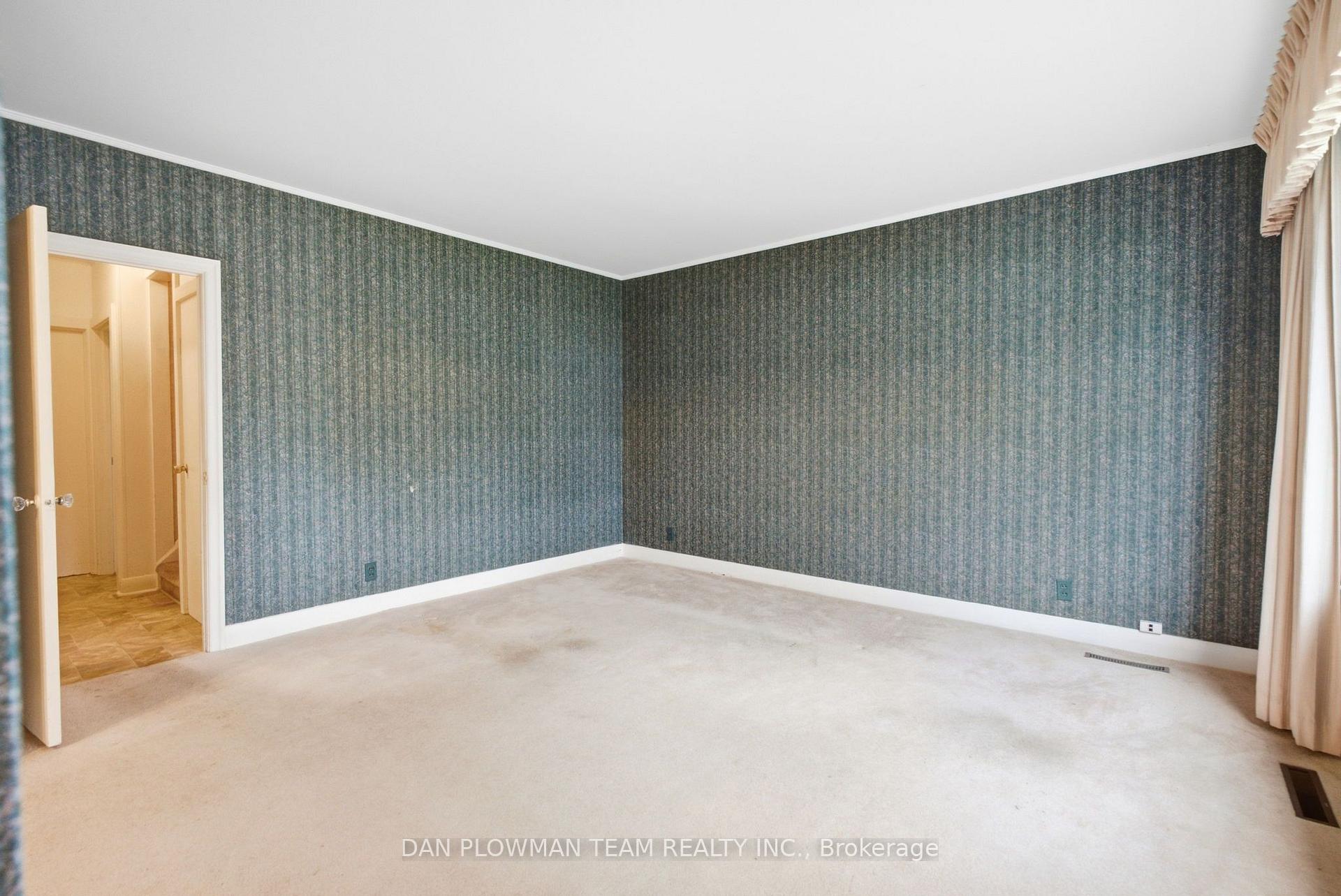 Photo 5 of 98 Scugog Street, Clarington, Bowmanville — HOMEH