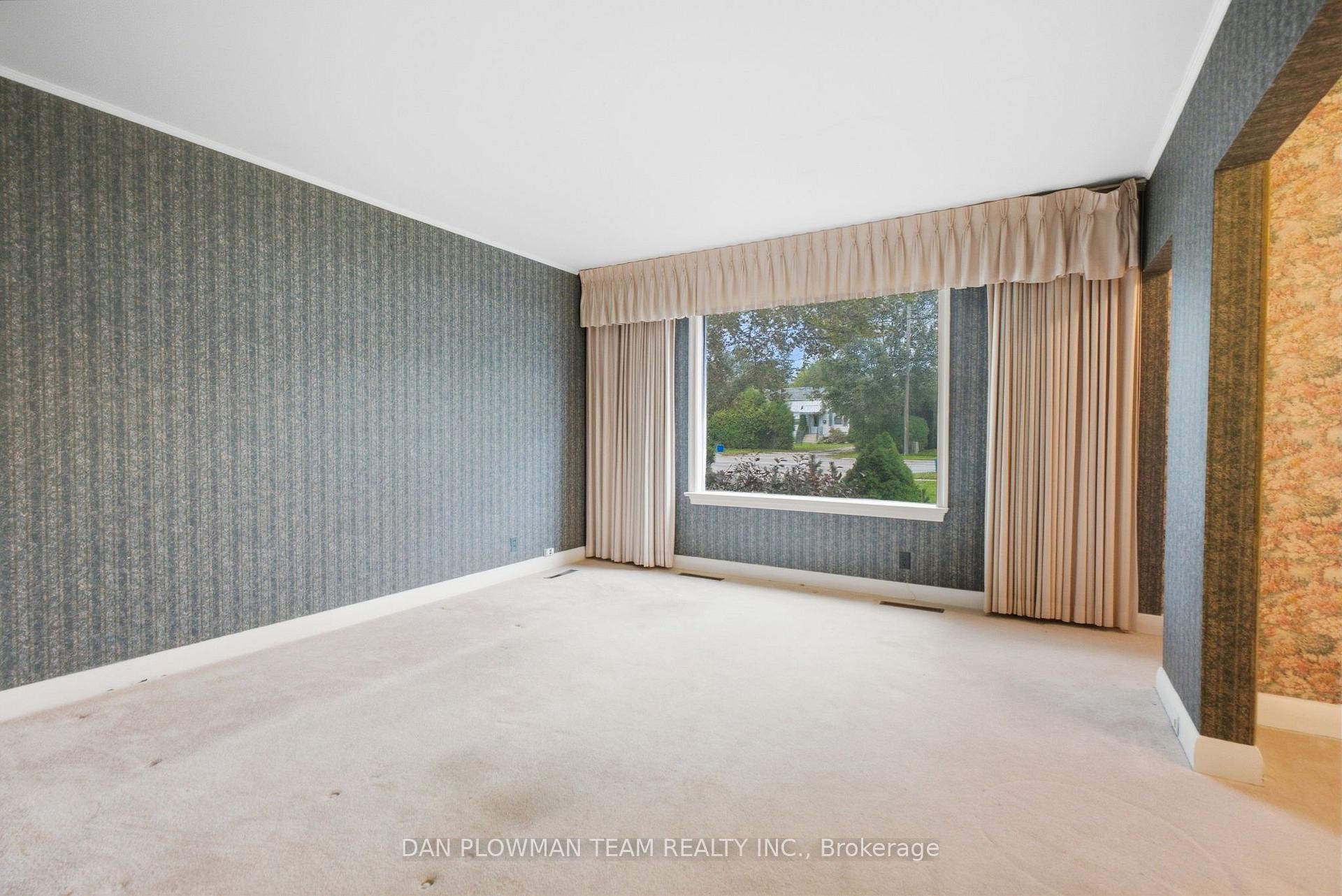 Photo 6 of 98 Scugog Street, Clarington, Bowmanville — HOMEH