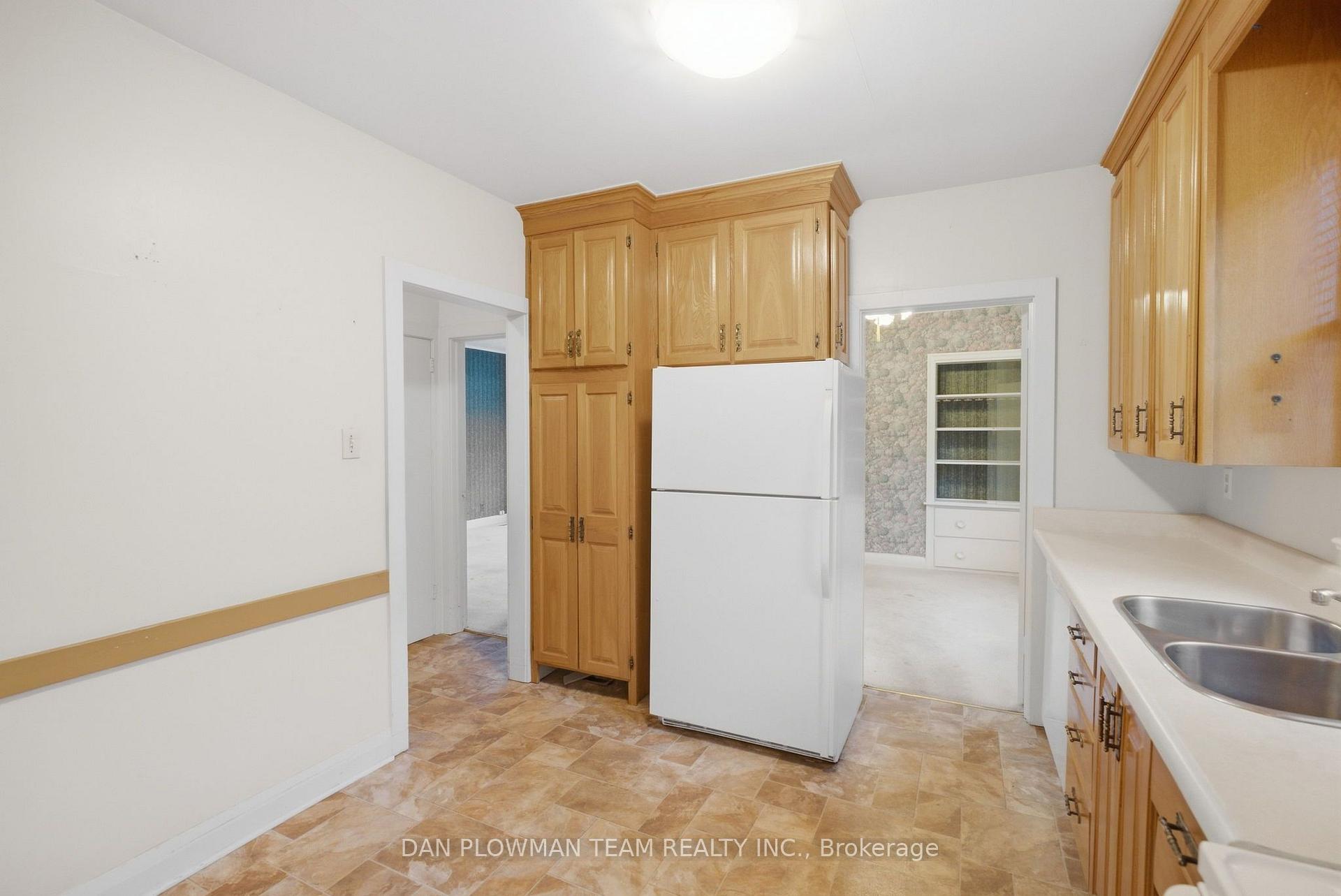 Photo 14 of 98 Scugog Street, Clarington, Bowmanville — HOMEH