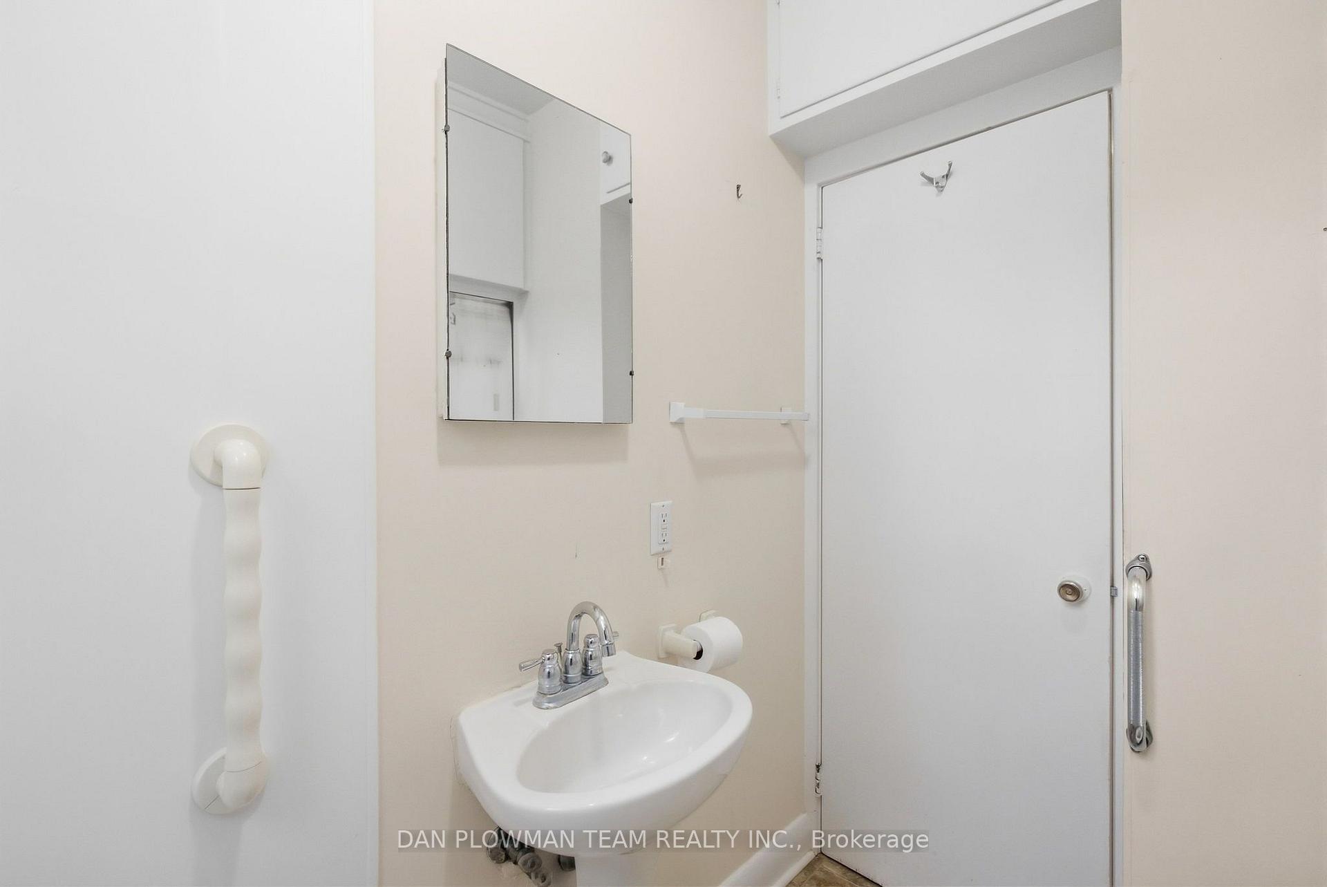 Photo 15 of 98 Scugog Street, Clarington, Bowmanville — HOMEH