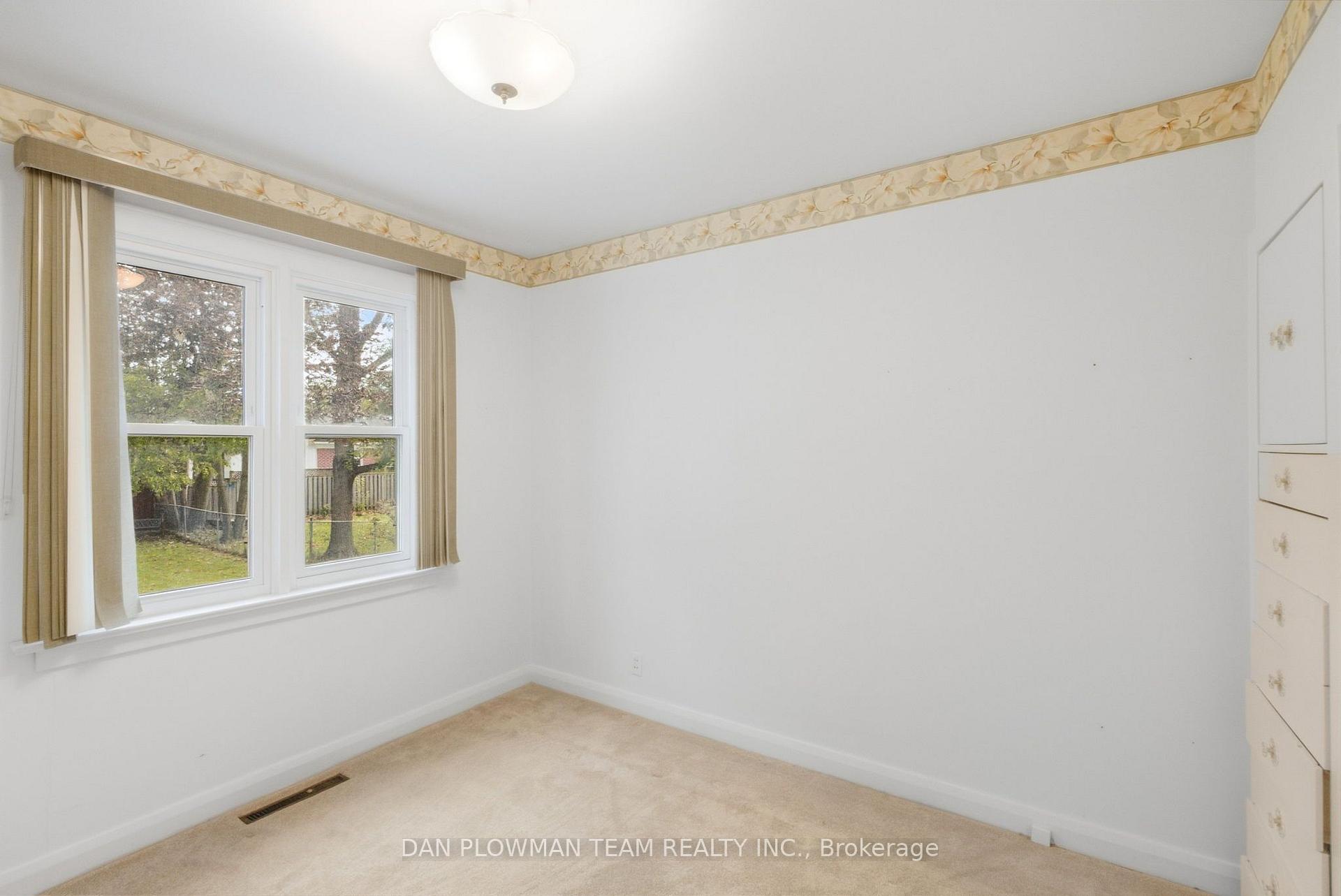 Photo 17 of 98 Scugog Street, Clarington, Bowmanville — HOMEH