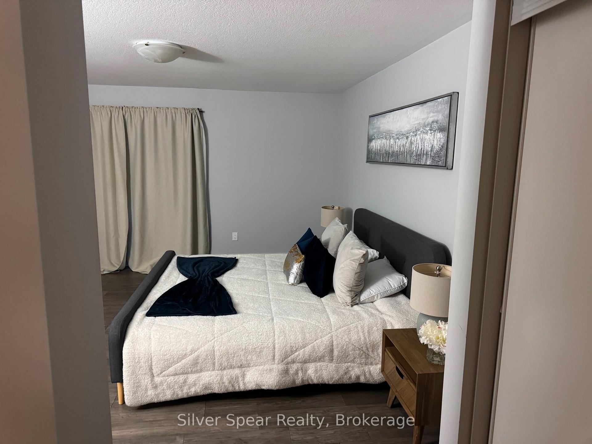 Photo 11 of 3 Ludolph Street, Kitchener, Rosenburg — HOMEH