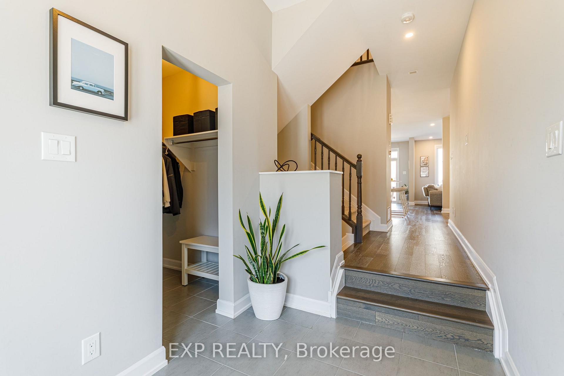 Photo 2 of 17 Allan Moore Place, Ottawa, Stittsville (North) — HOMEH