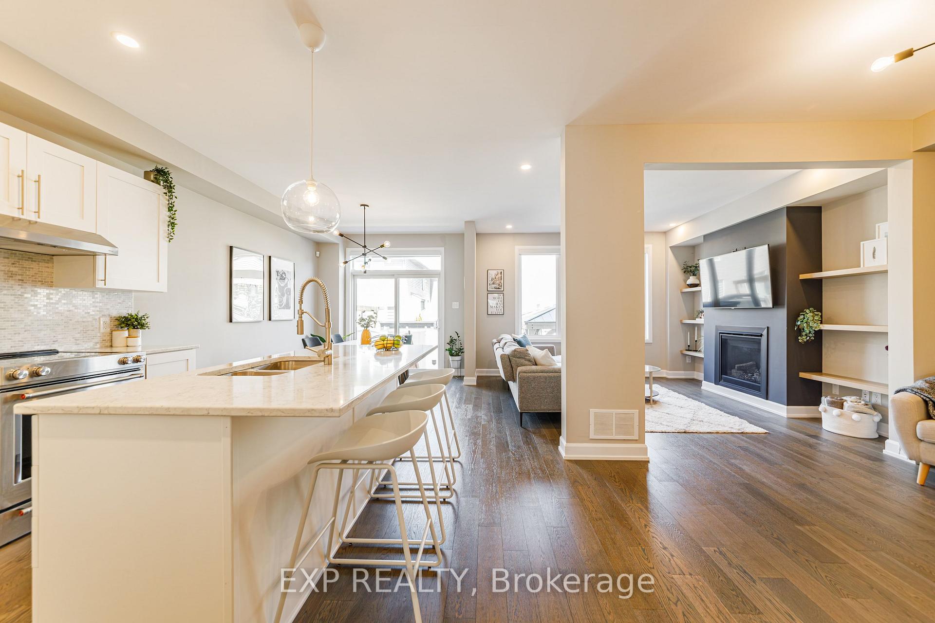 Photo 3 of 17 Allan Moore Place, Ottawa, Stittsville (North) — HOMEH