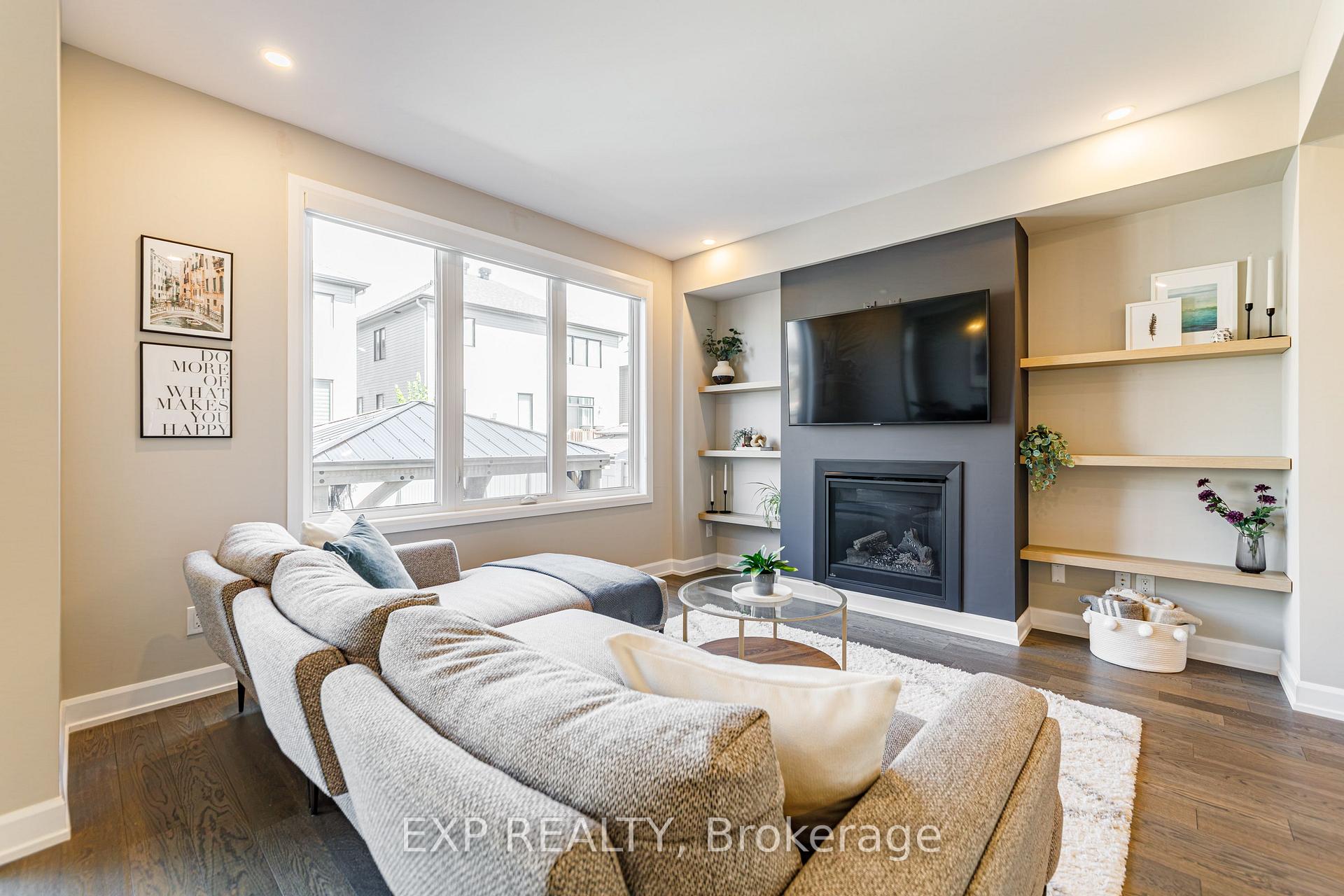Photo 5 of 17 Allan Moore Place, Ottawa, Stittsville (North) — HOMEH