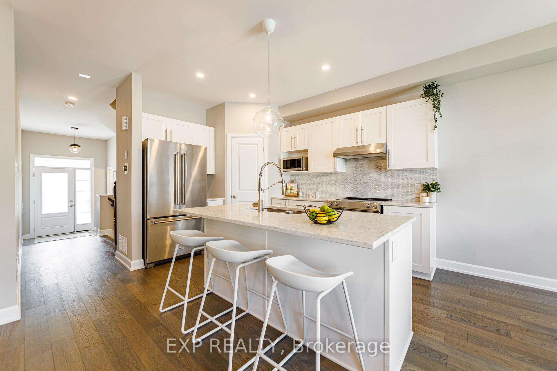 Photo 12 of 17 Allan Moore Place, Ottawa, Stittsville (North) — HOMEH