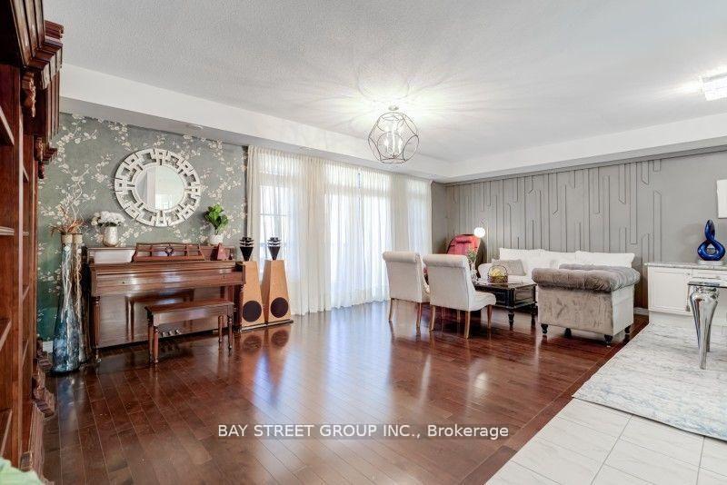 Photo 10 of 121 Luzon Avenue, Markham, Cedar Grove — HOMEH