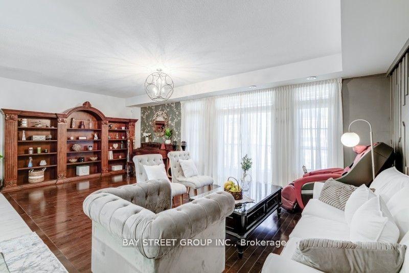 Photo 13 of 121 Luzon Avenue, Markham, Cedar Grove — HOMEH