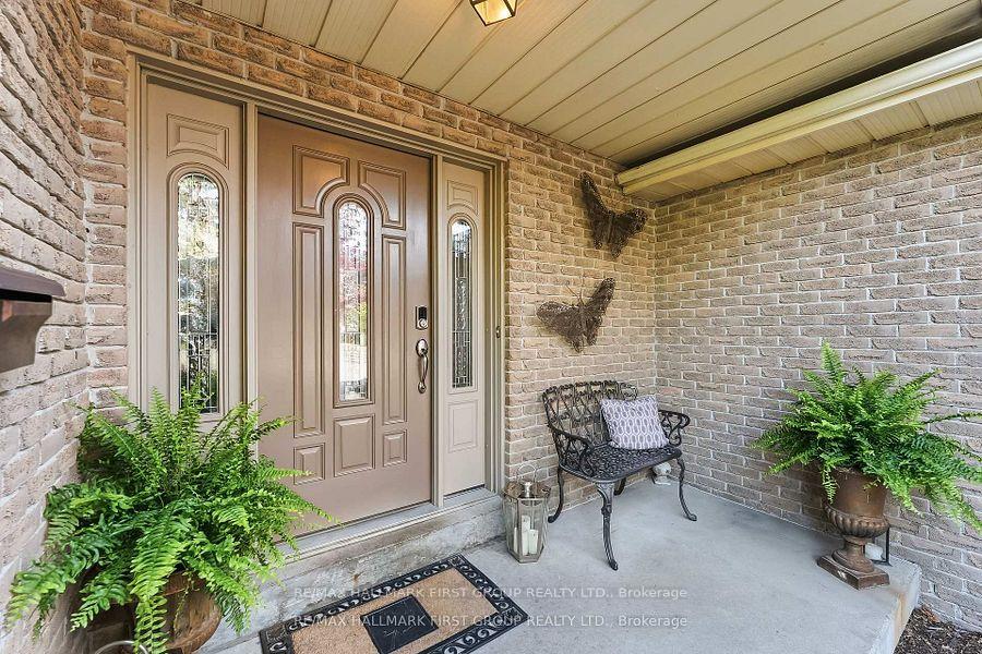 Photo 5 of 14 Ormandy Court, Whitby, Lynde Creek — HOMEH