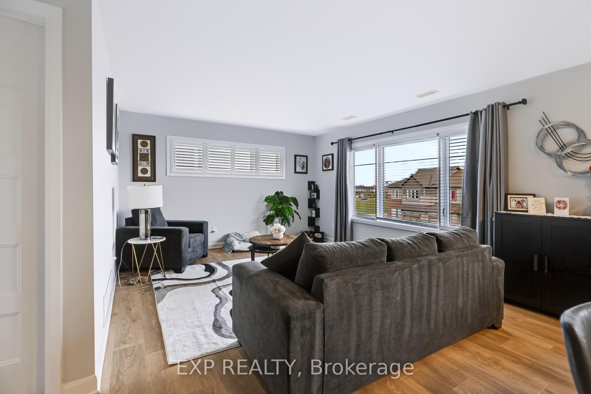 Photo 10 of Unit C, 700 Amberwing Private, Ottawa, Avalon West — HOMEH