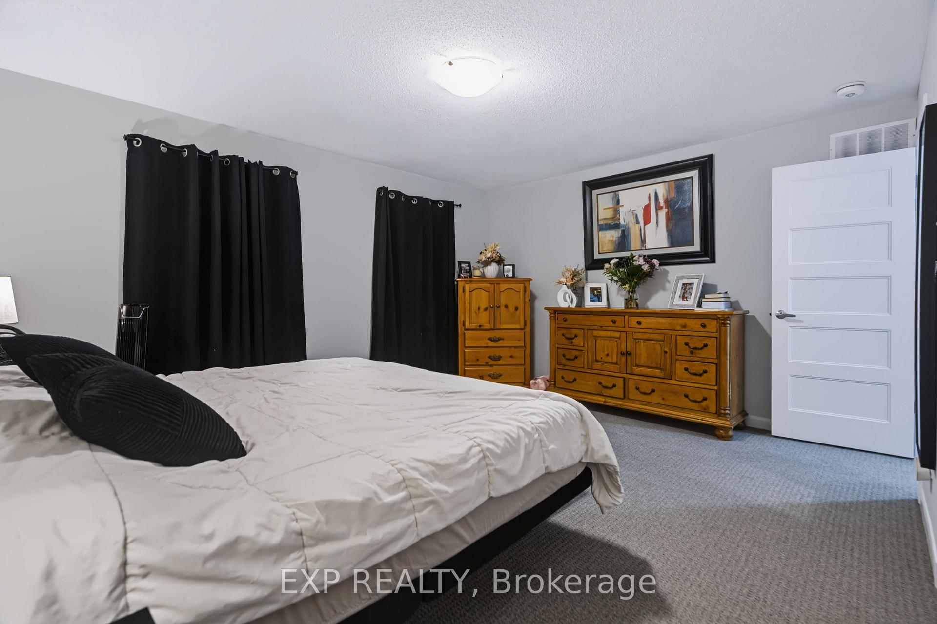 Photo 35 of Unit C, 700 Amberwing Private, Ottawa, Avalon West — HOMEH