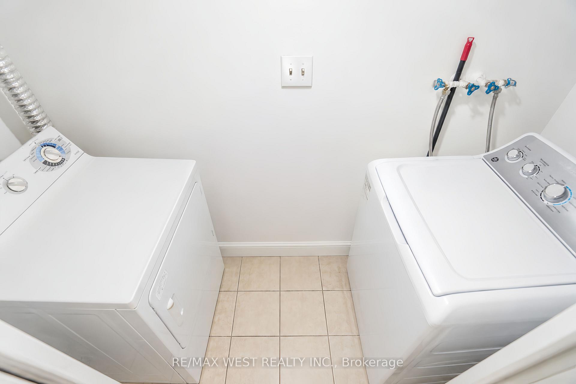 Photo 9 of Unit 510, 3300 Don Mills Road, North York, Don Valley Village — HOMEH