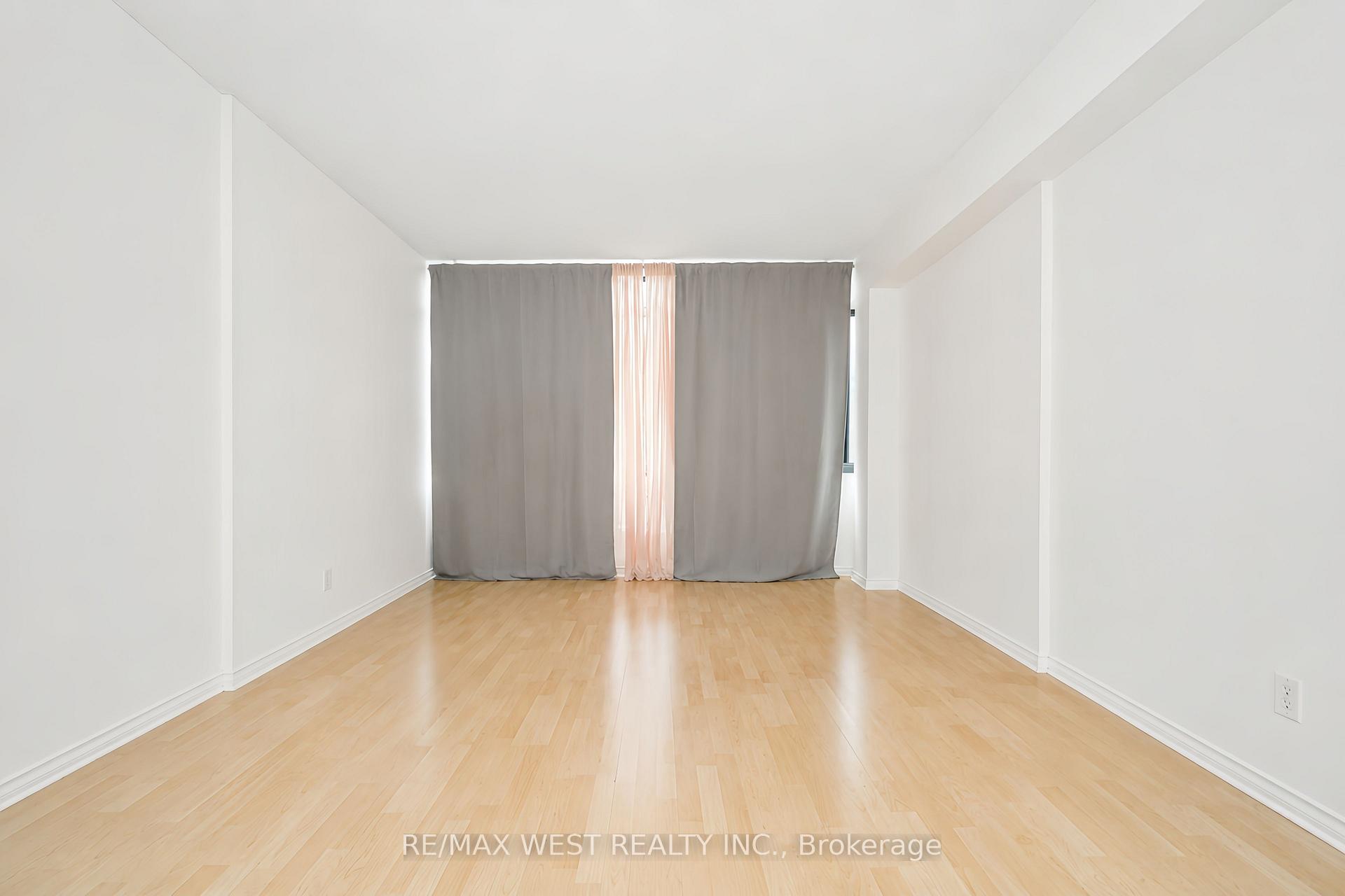 Photo 11 of Unit 510, 3300 Don Mills Road, North York, Don Valley Village — HOMEH