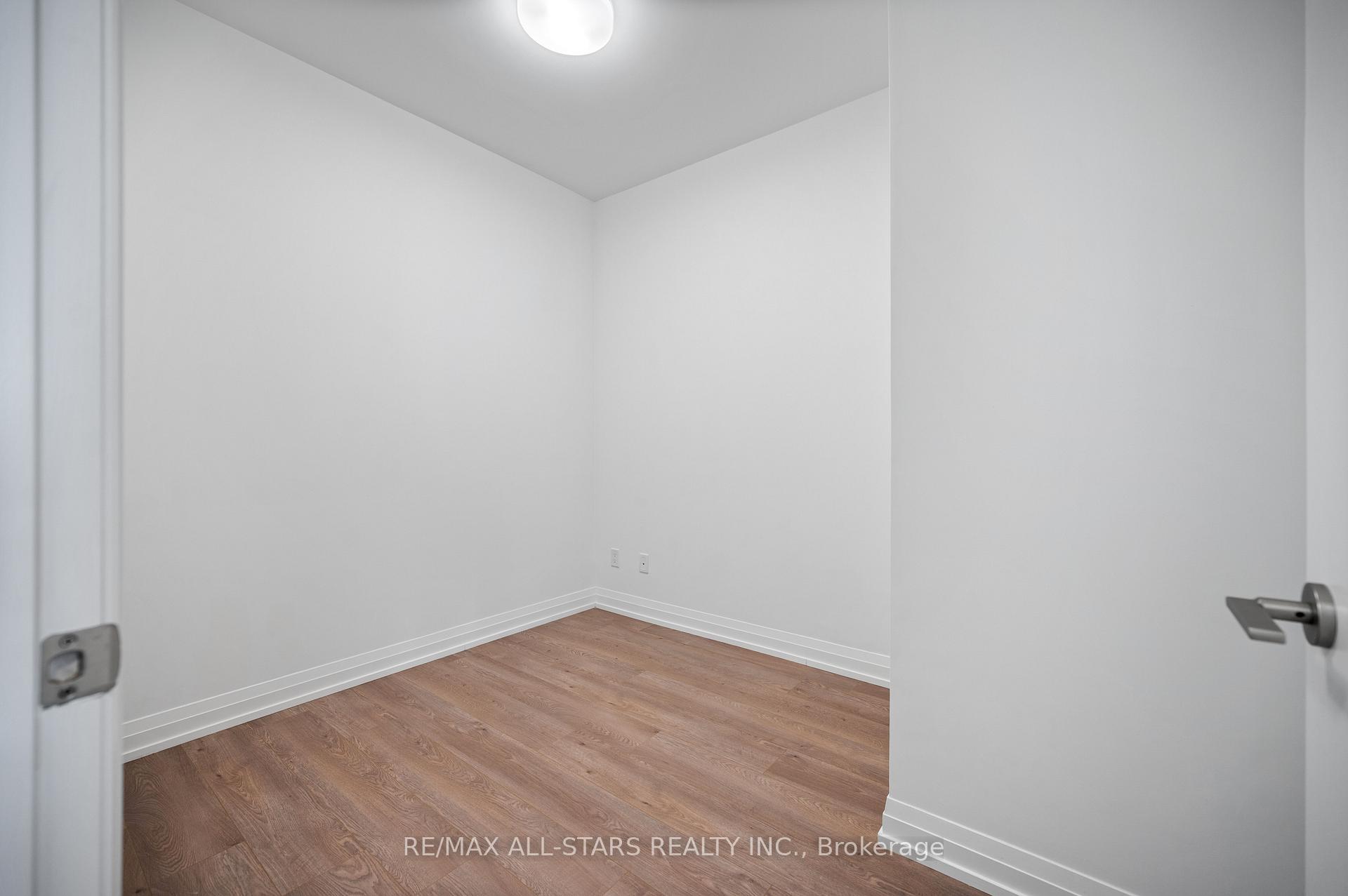 Photo 27 of Unit 1811, 286 Main Street, Toronto, East End-Danforth — HOMEH