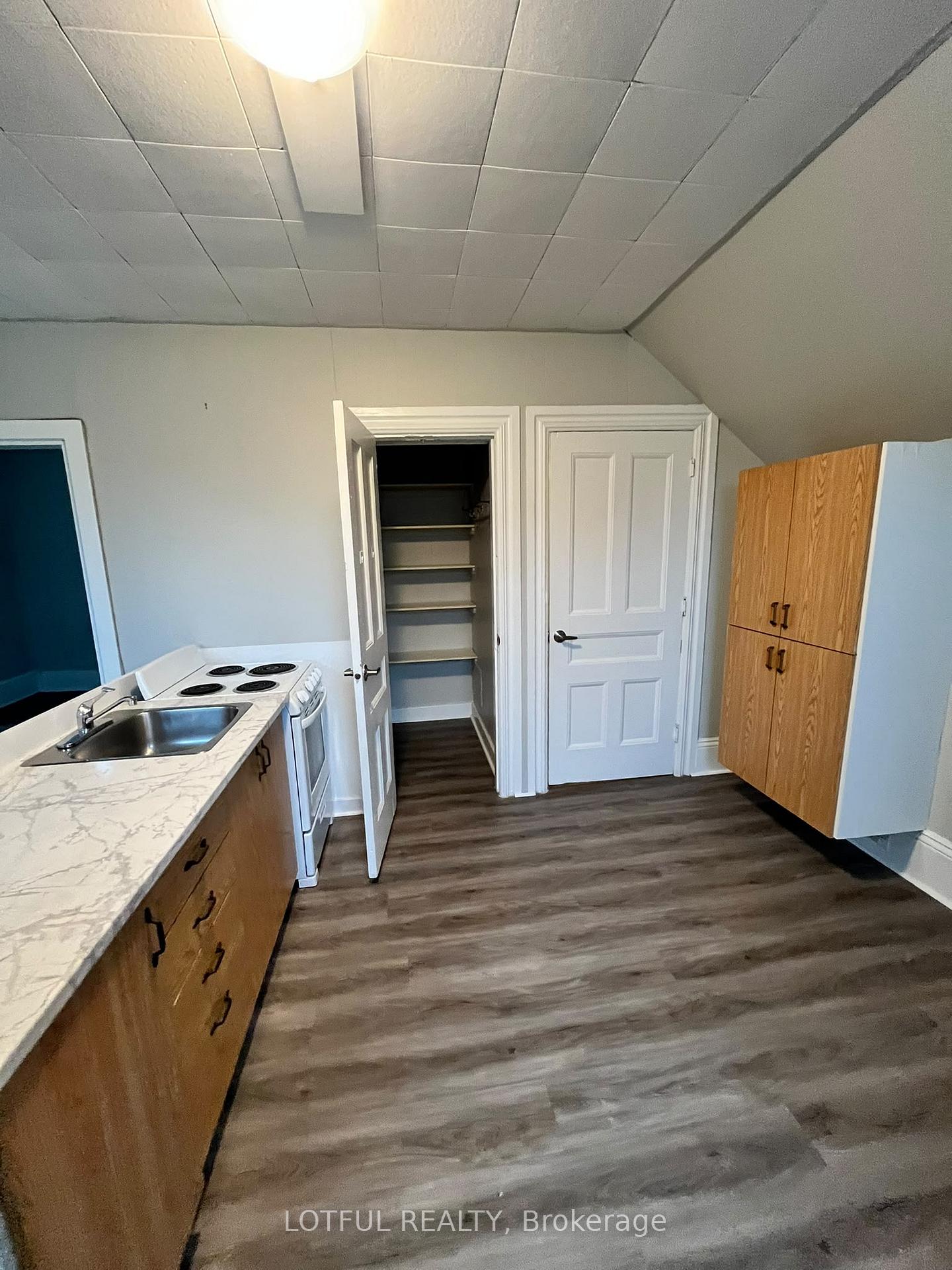 Photo 7 of Unit 4, 33 Lakeshore Drive, South Dundas, Morrisburg — HOMEH