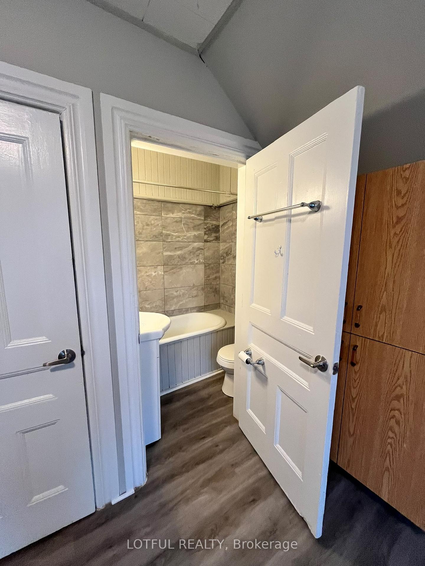 Photo 15 of Unit 4, 33 Lakeshore Drive, South Dundas, Morrisburg — HOMEH