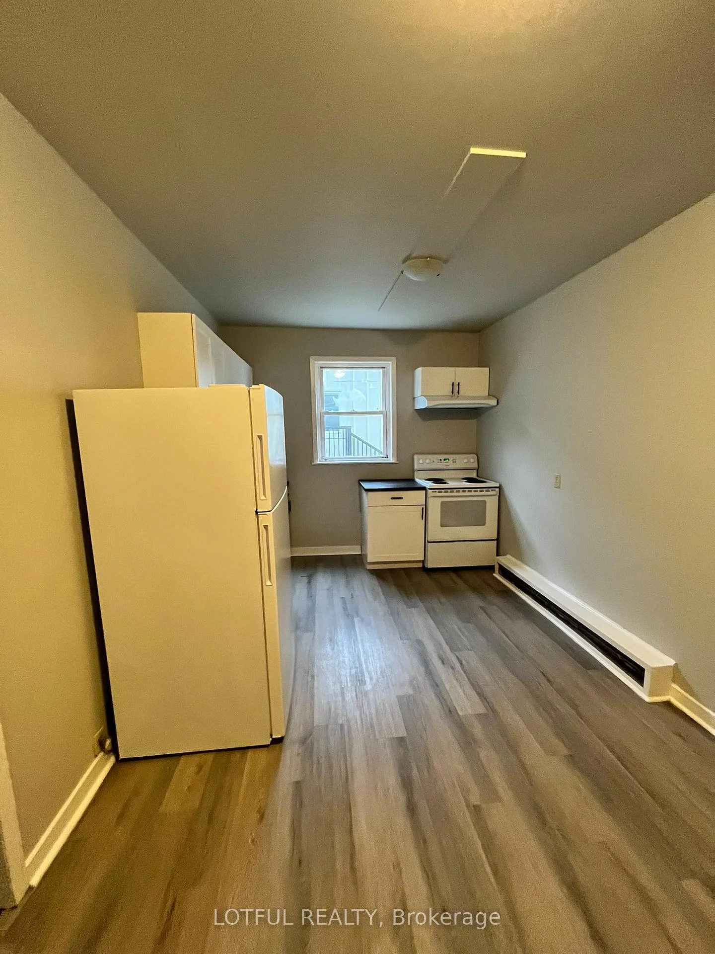 Photo 6 of Unit 4, 33 Lakeshore Drive, South Dundas, Morrisburg — HOMEH
