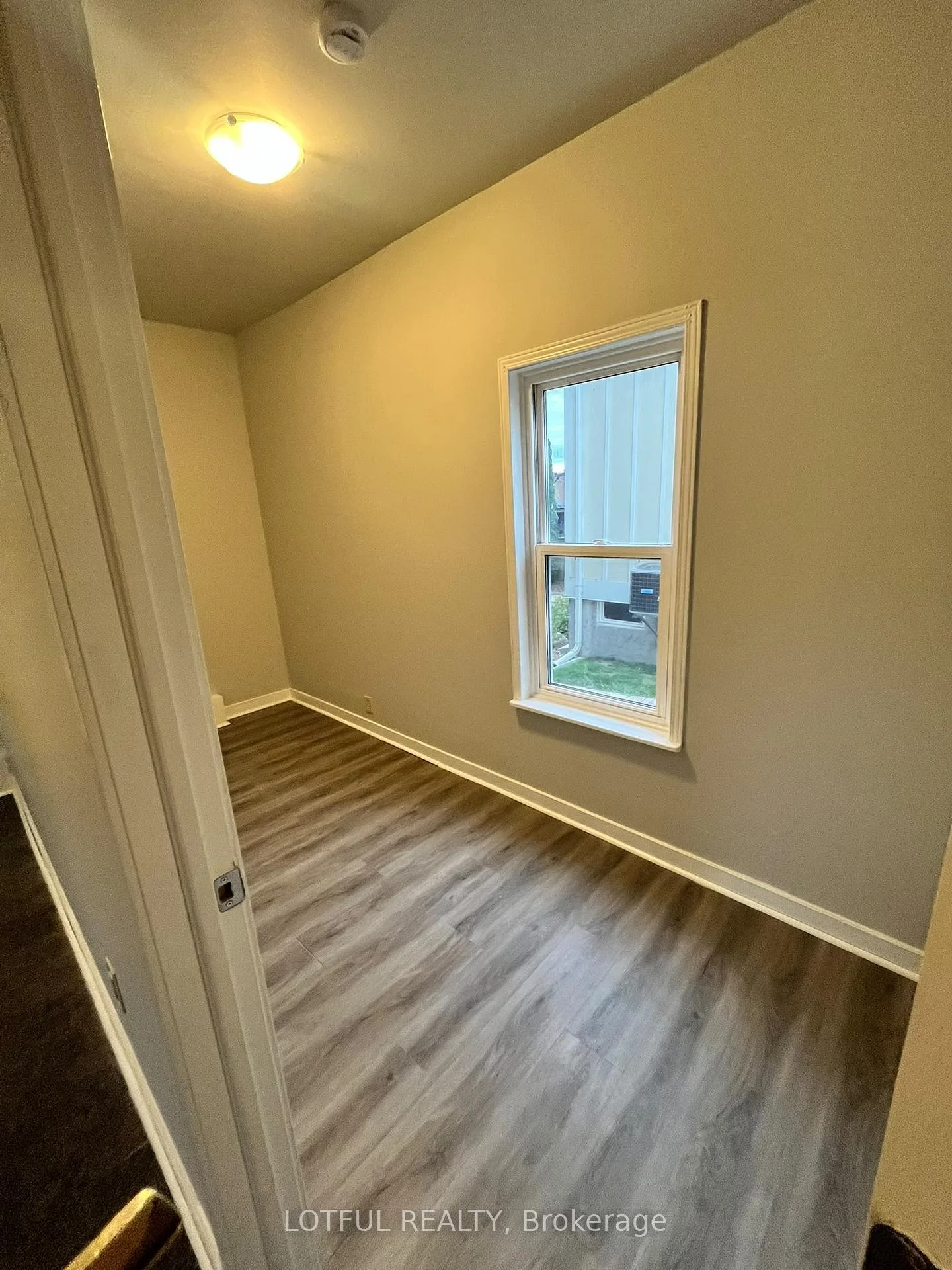 Photo 20 of Unit 4, 33 Lakeshore Drive, South Dundas, Morrisburg — HOMEH