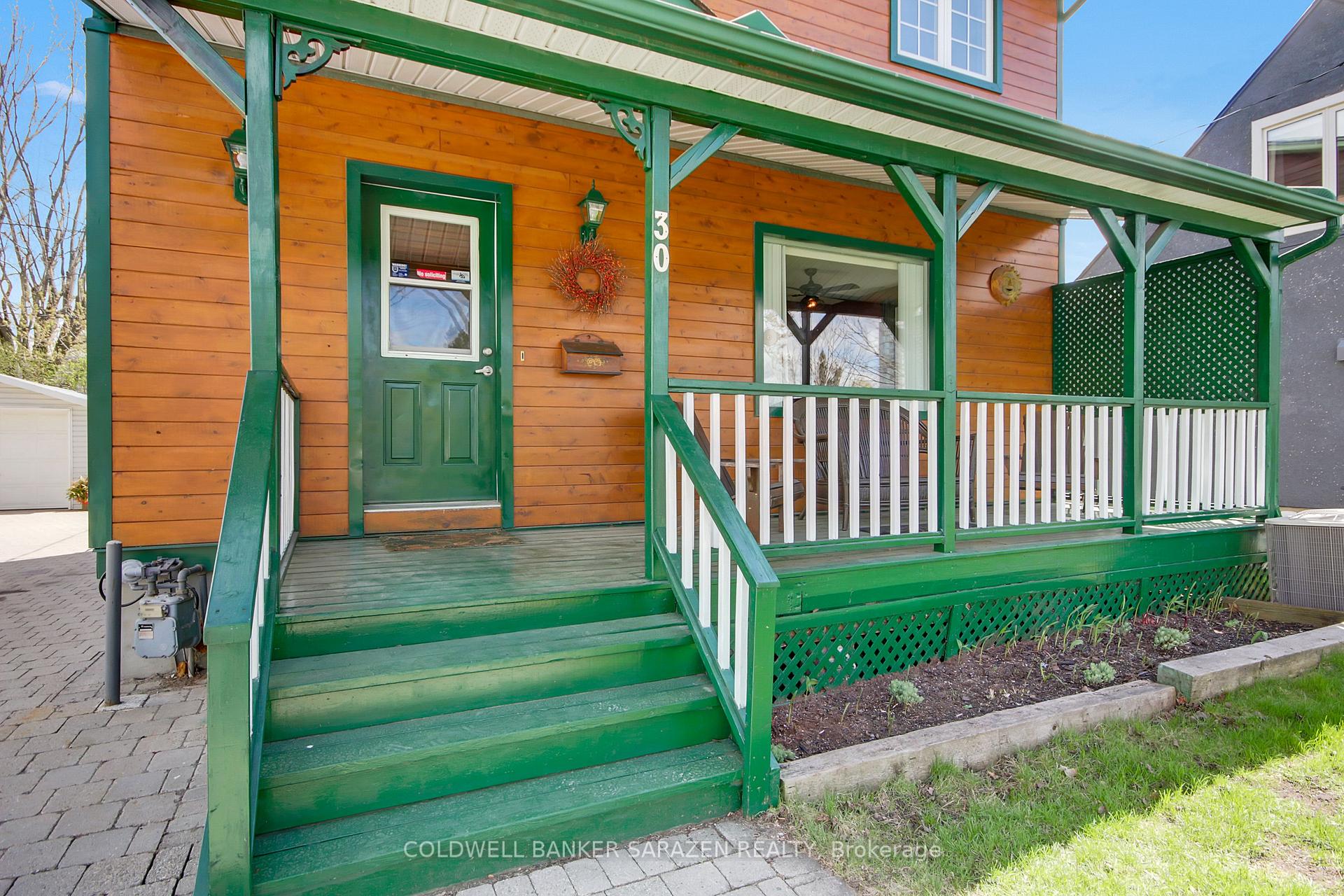 Photo 2 of 30 Harrold Place, Ottawa, Carlington — HOMEH