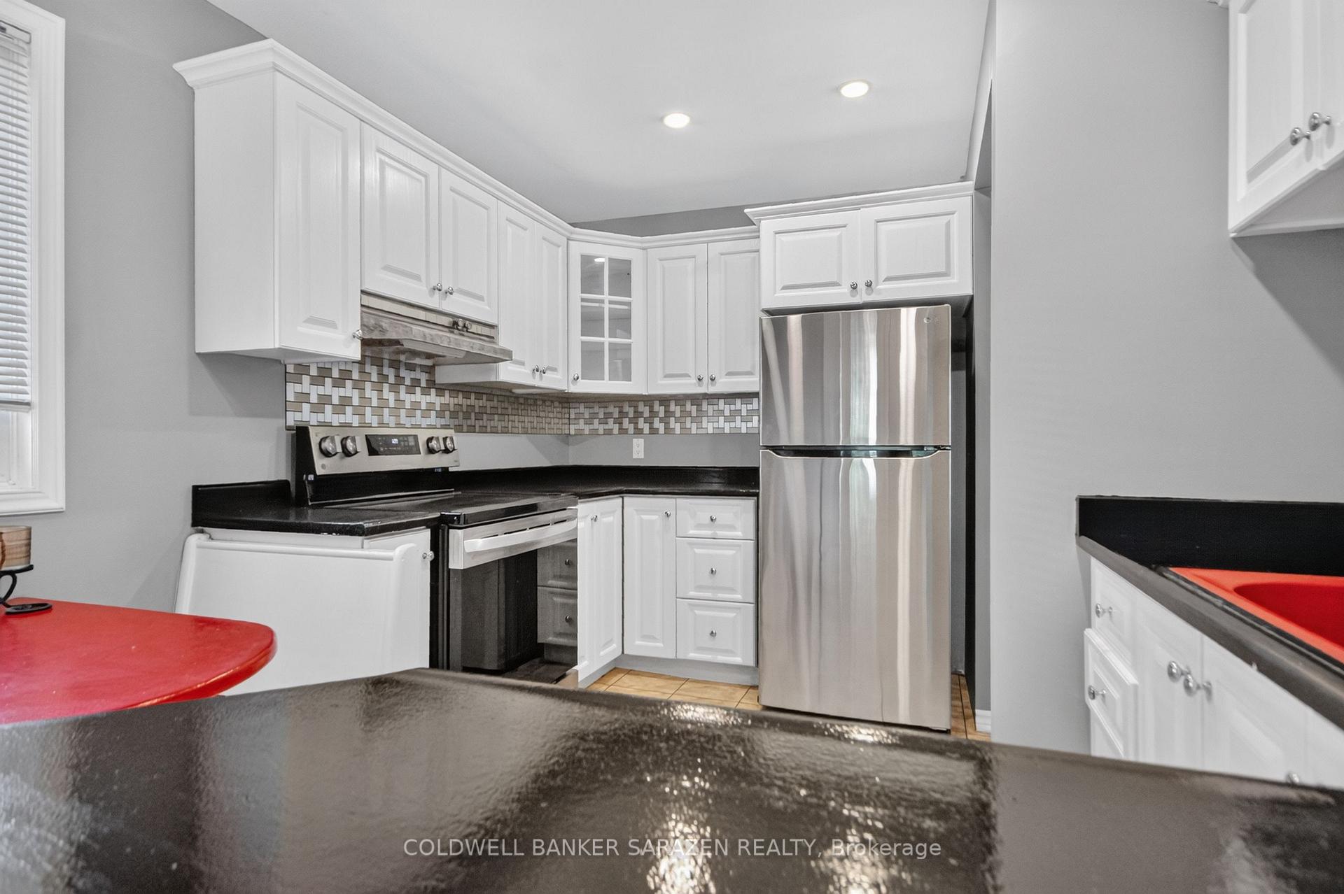 Photo 14 of 30 Harrold Place, Ottawa, Carlington — HOMEH