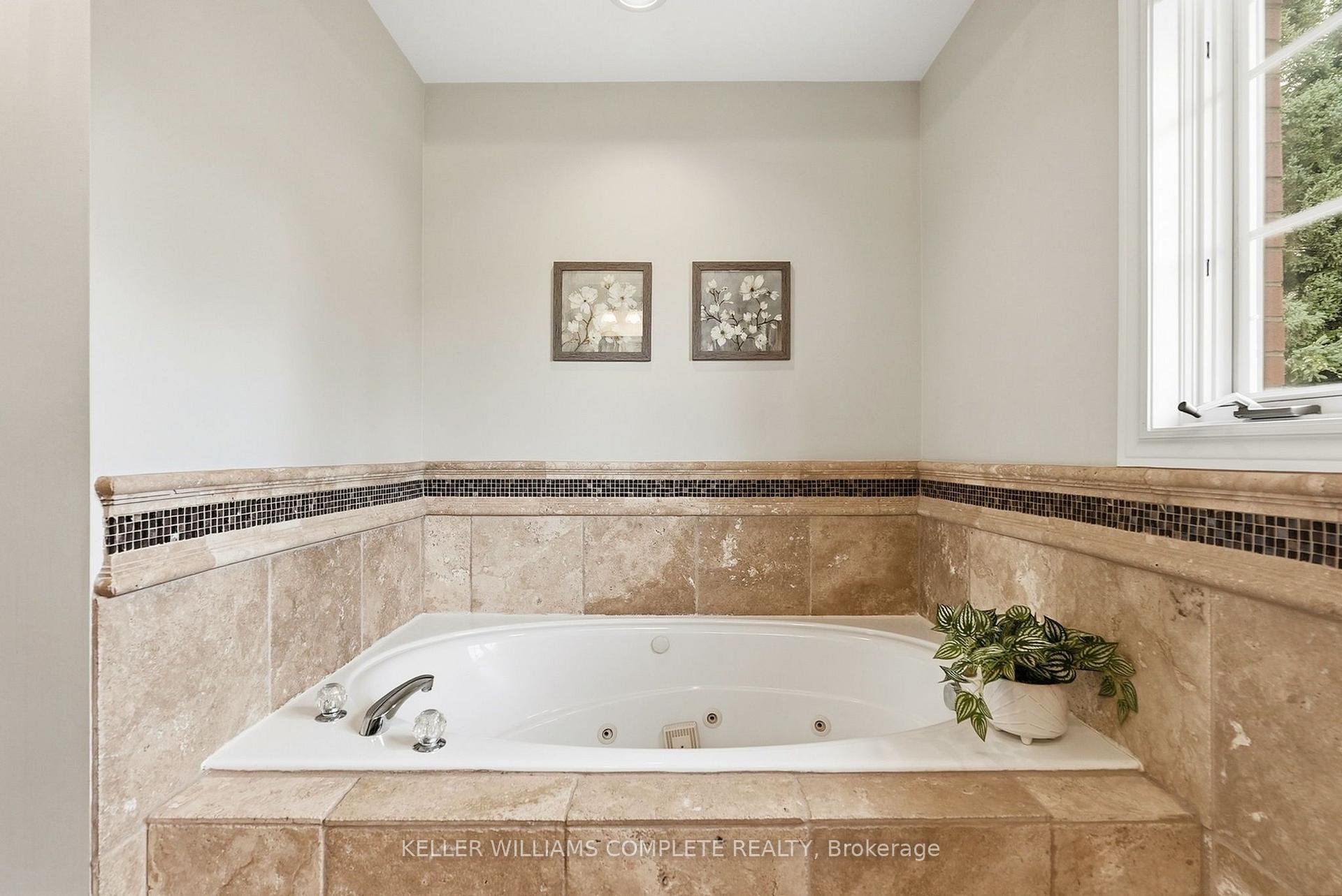 Photo 28 of 359 Sunnymeade Drive, Hamilton, Ancaster — HOMEH
