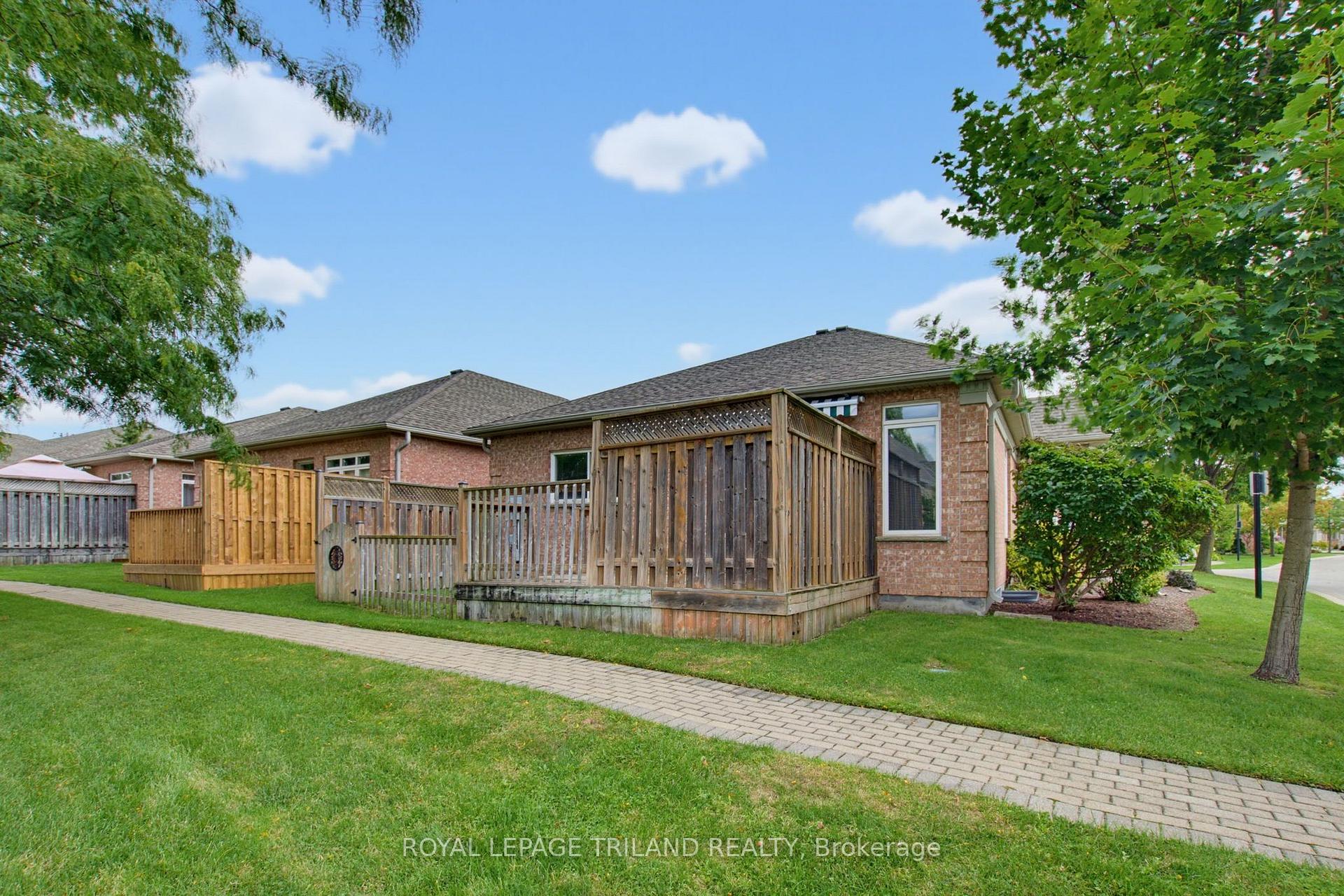 Photo 4 of Unit 233, 2025 Meadowgate Boulevard, London, South U — HOMEH