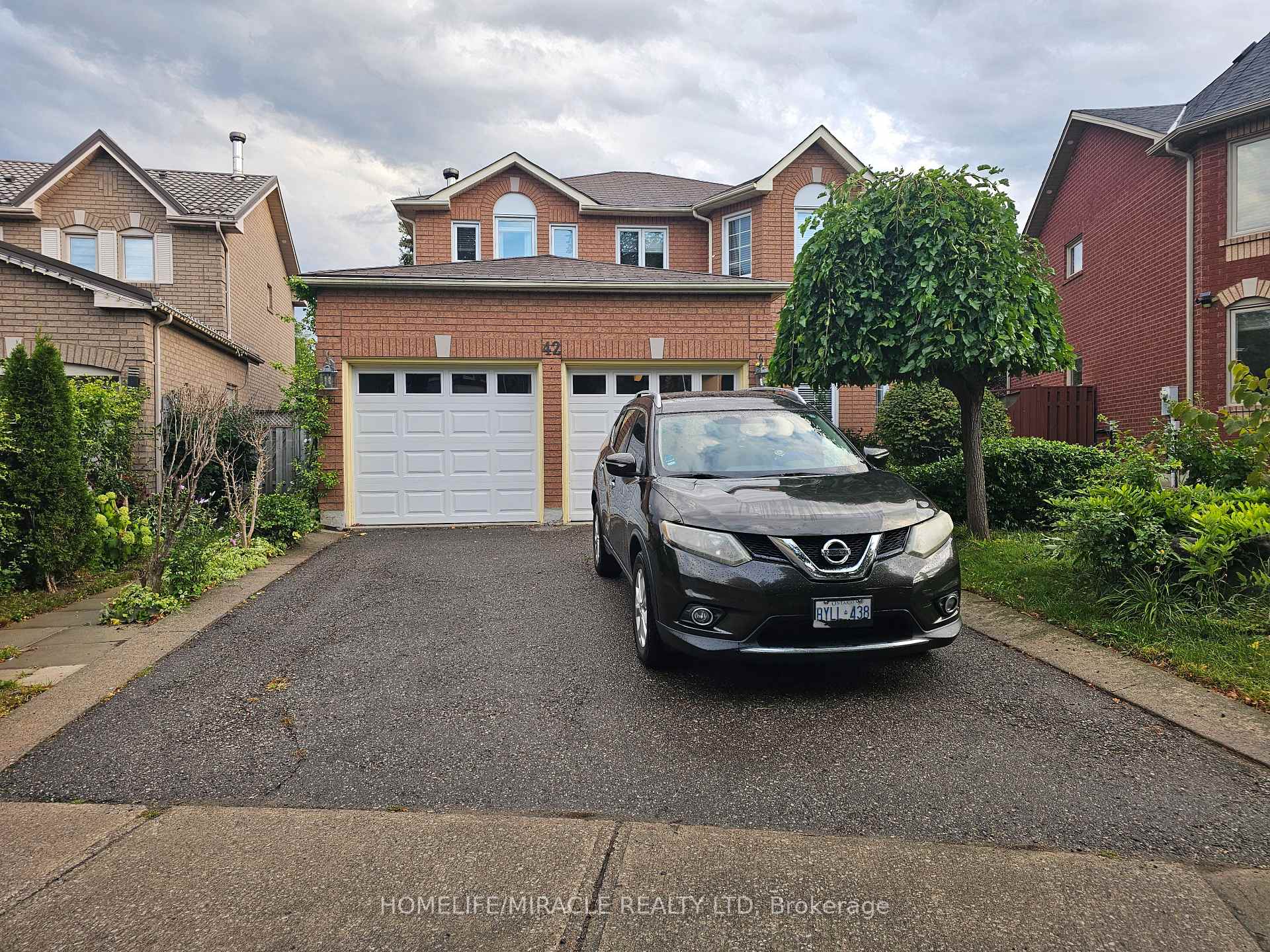 Photo 2 of 42 Porteous Circle, Brampton, Northgate — HOMEH
