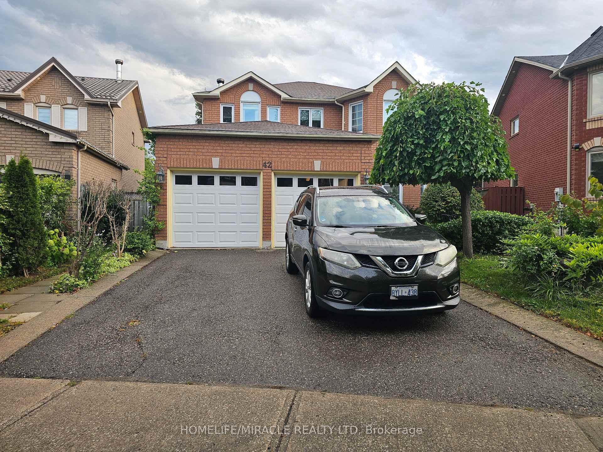 Photo 4 of 42 Porteous Circle, Brampton, Northgate — HOMEH
