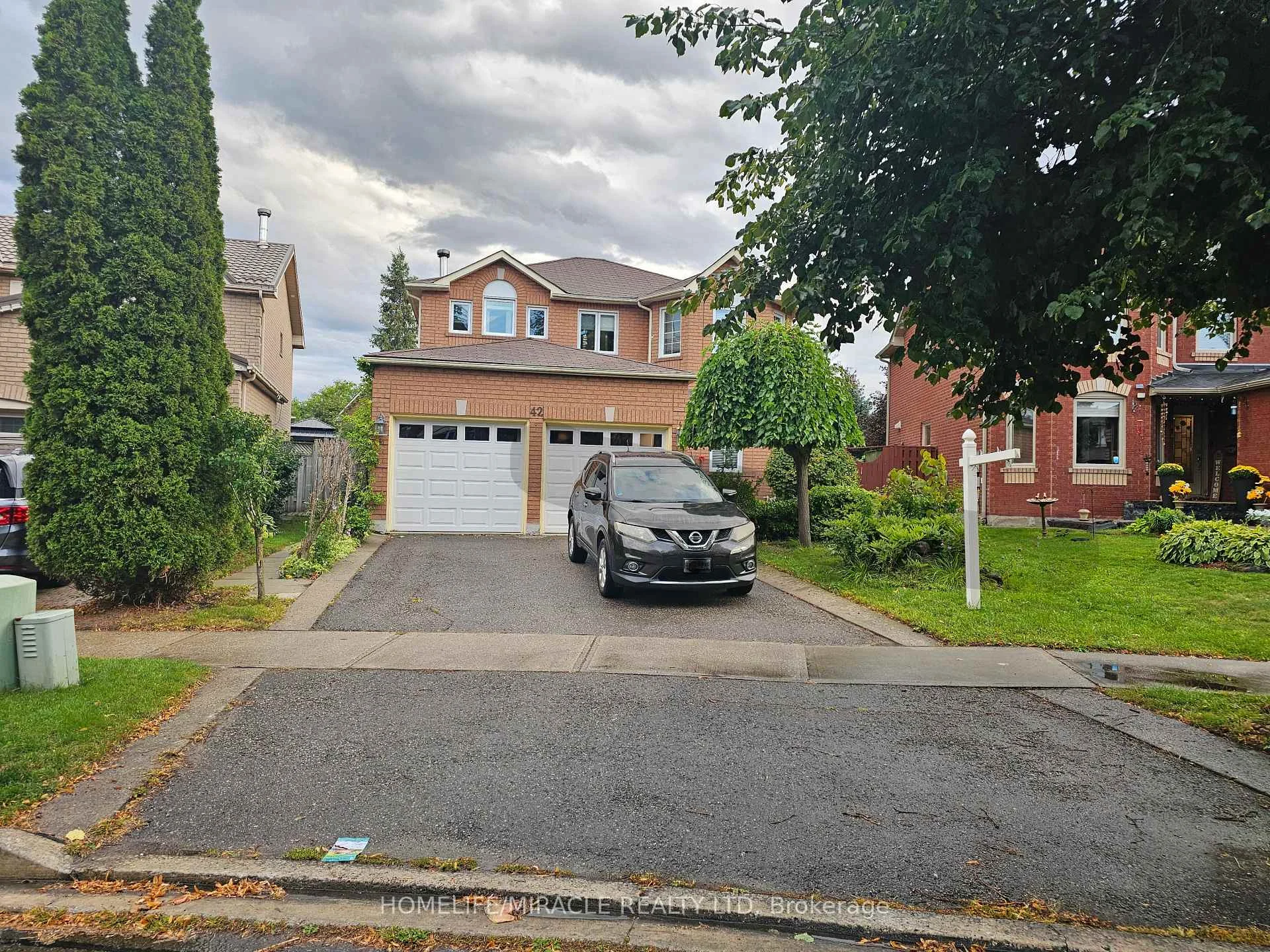 Photo 3 of 42 Porteous Circle, Brampton, Northgate — HOMEH
