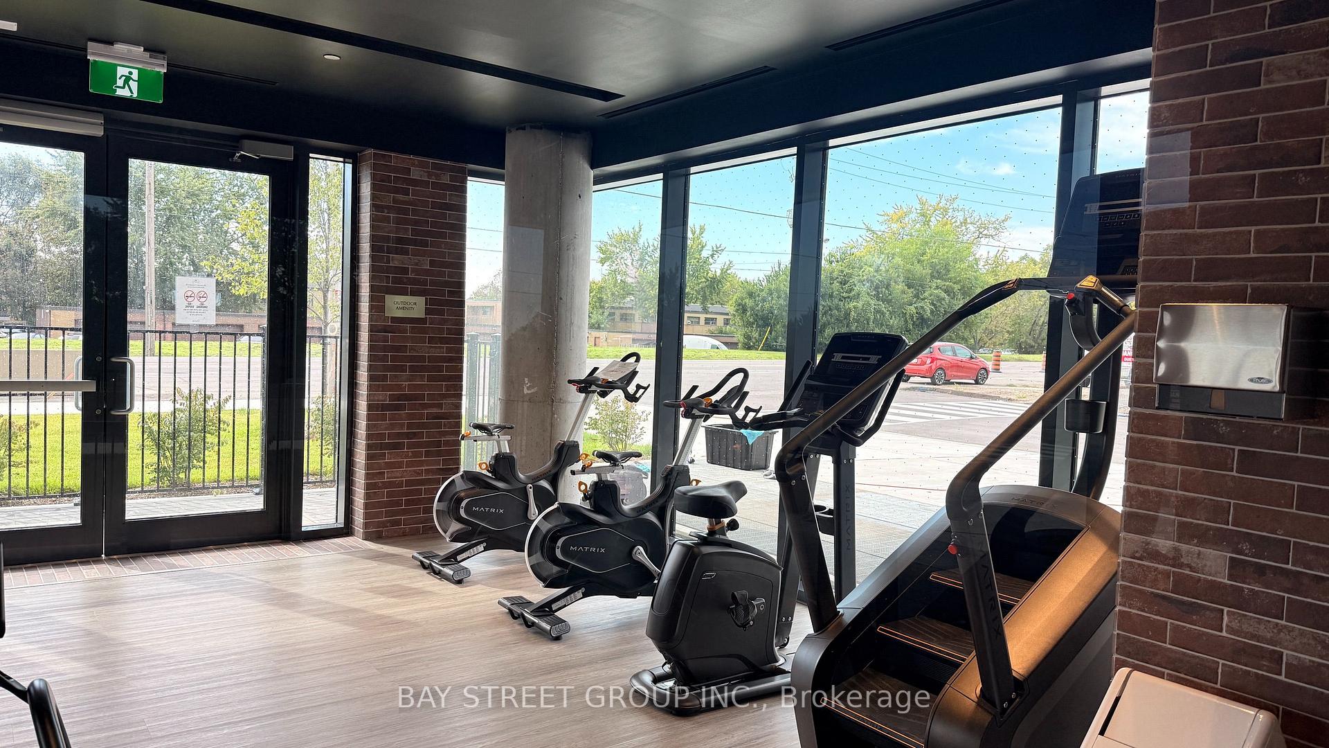 Photo 4 of Unit 2312, 4010 Eglinton Avenue W, Etobicoke, Humber Heights — HOMEH