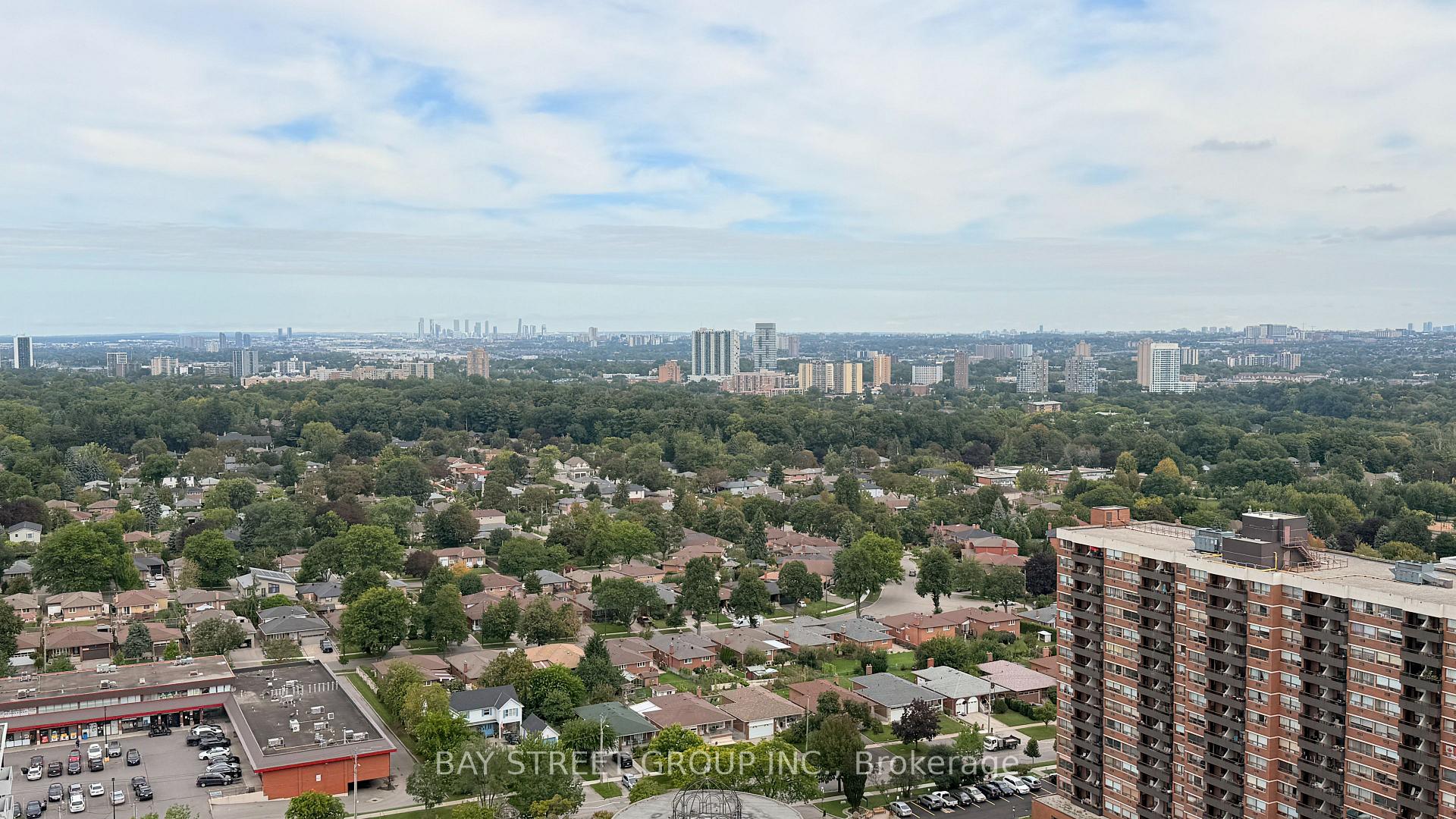 Photo 11 of Unit 2312, 4010 Eglinton Avenue W, Etobicoke, Humber Heights — HOMEH