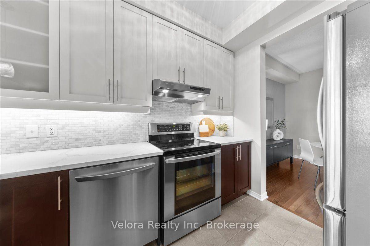 Photo 19 of 576 Pepperville Crescent, Ottawa, Kanata - Emerald Meadows/Trailwest — HOMEH