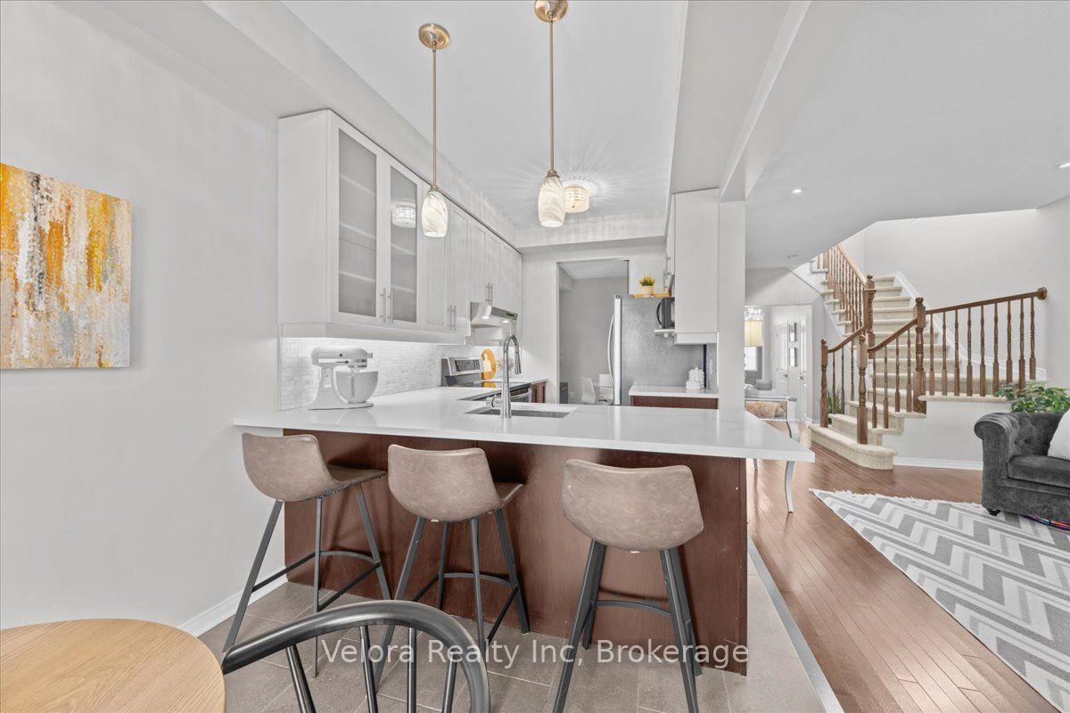Photo 23 of 576 Pepperville Crescent, Ottawa, Kanata - Emerald Meadows/Trailwest — HOMEH