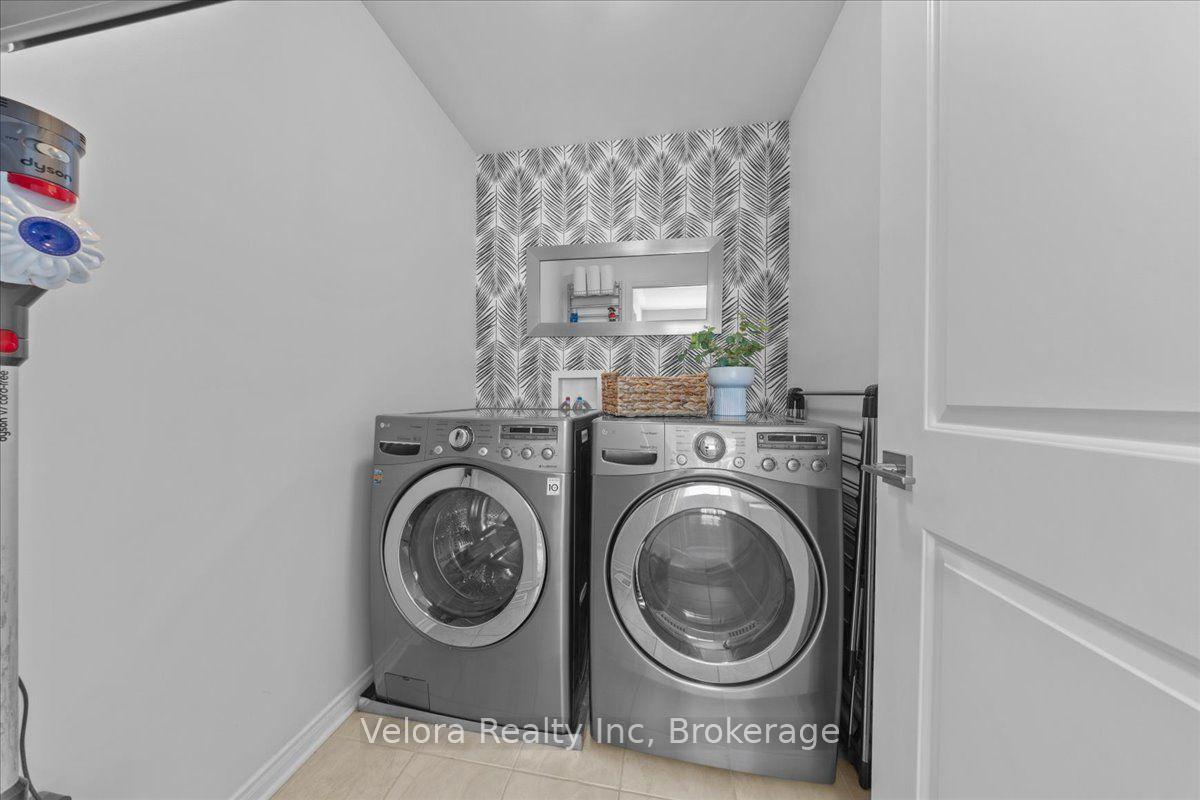 Photo 31 of 576 Pepperville Crescent, Ottawa, Kanata - Emerald Meadows/Trailwest — HOMEH