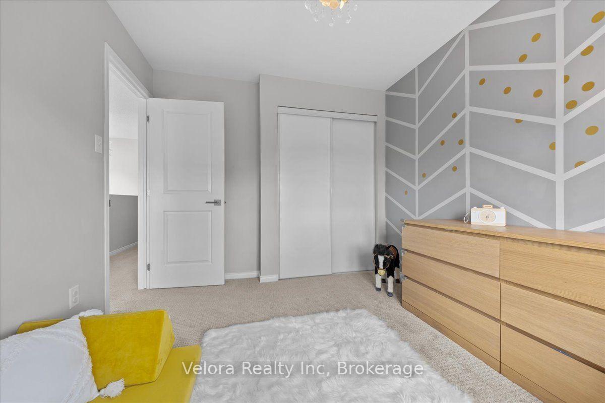 Photo 36 of 576 Pepperville Crescent, Ottawa, Kanata - Emerald Meadows/Trailwest — HOMEH