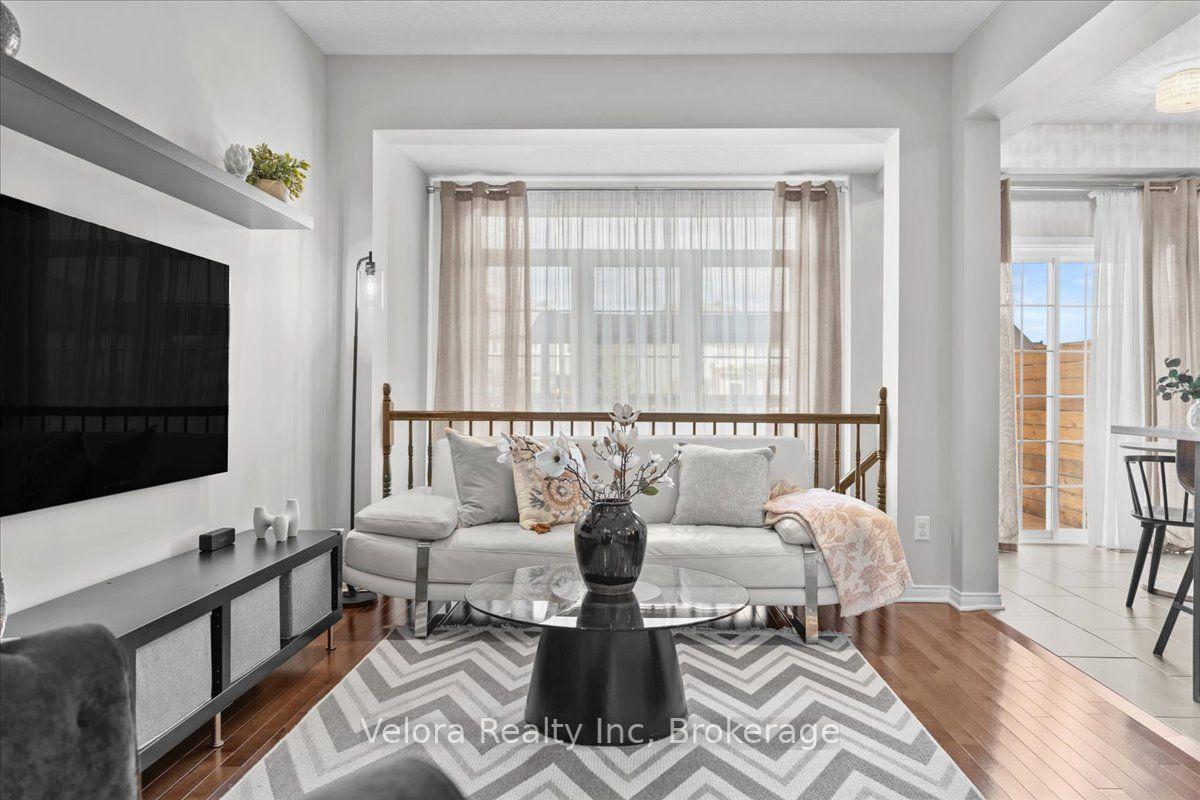 Photo 50 of 576 Pepperville Crescent, Ottawa, Kanata - Emerald Meadows/Trailwest — HOMEH