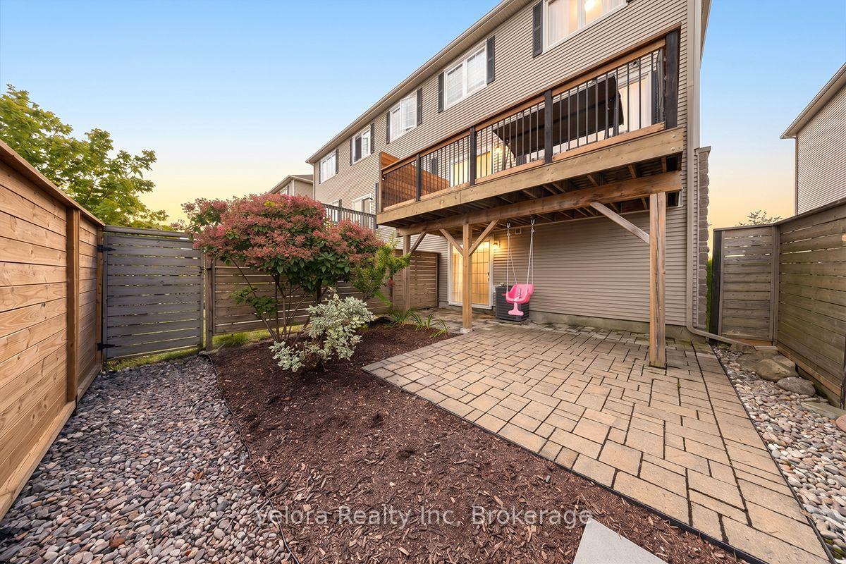 Photo 44 of 576 Pepperville Crescent, Ottawa, Kanata - Emerald Meadows/Trailwest — HOMEH