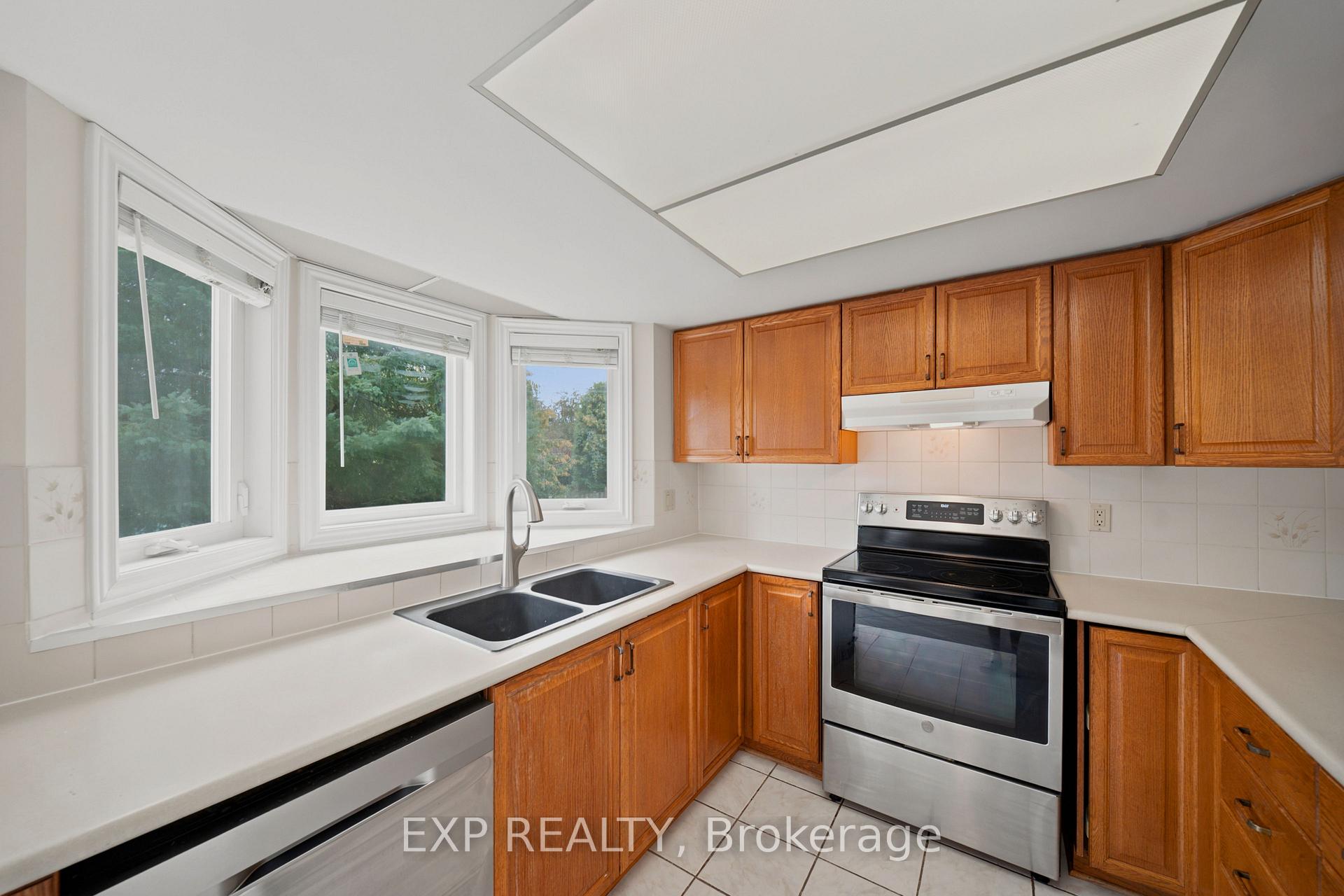 Photo 10 of 2165 Johnston Road, Ottawa, Hunt Club Park — HOMEH