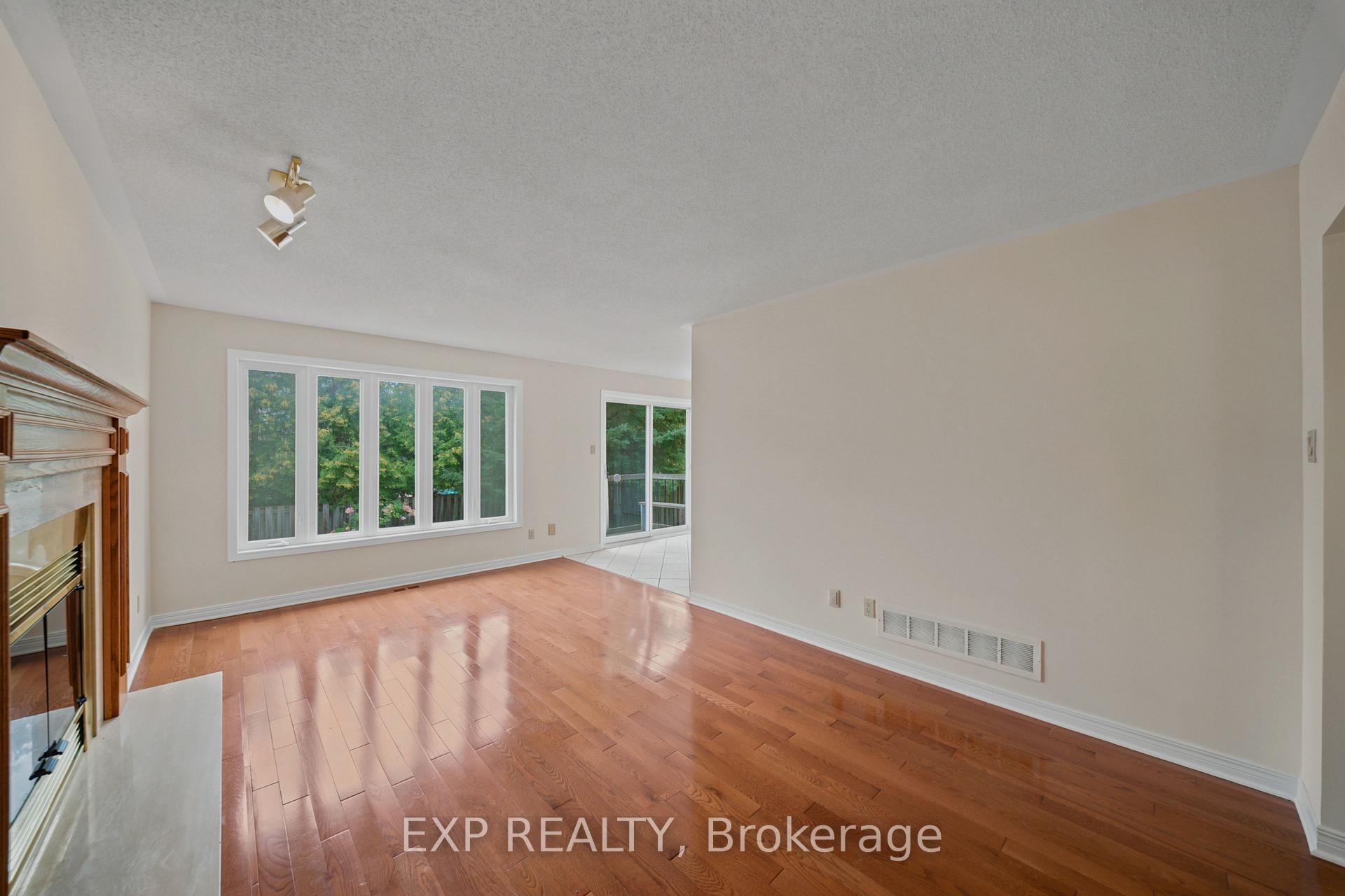 Photo 15 of 2165 Johnston Road, Ottawa, Hunt Club Park — HOMEH