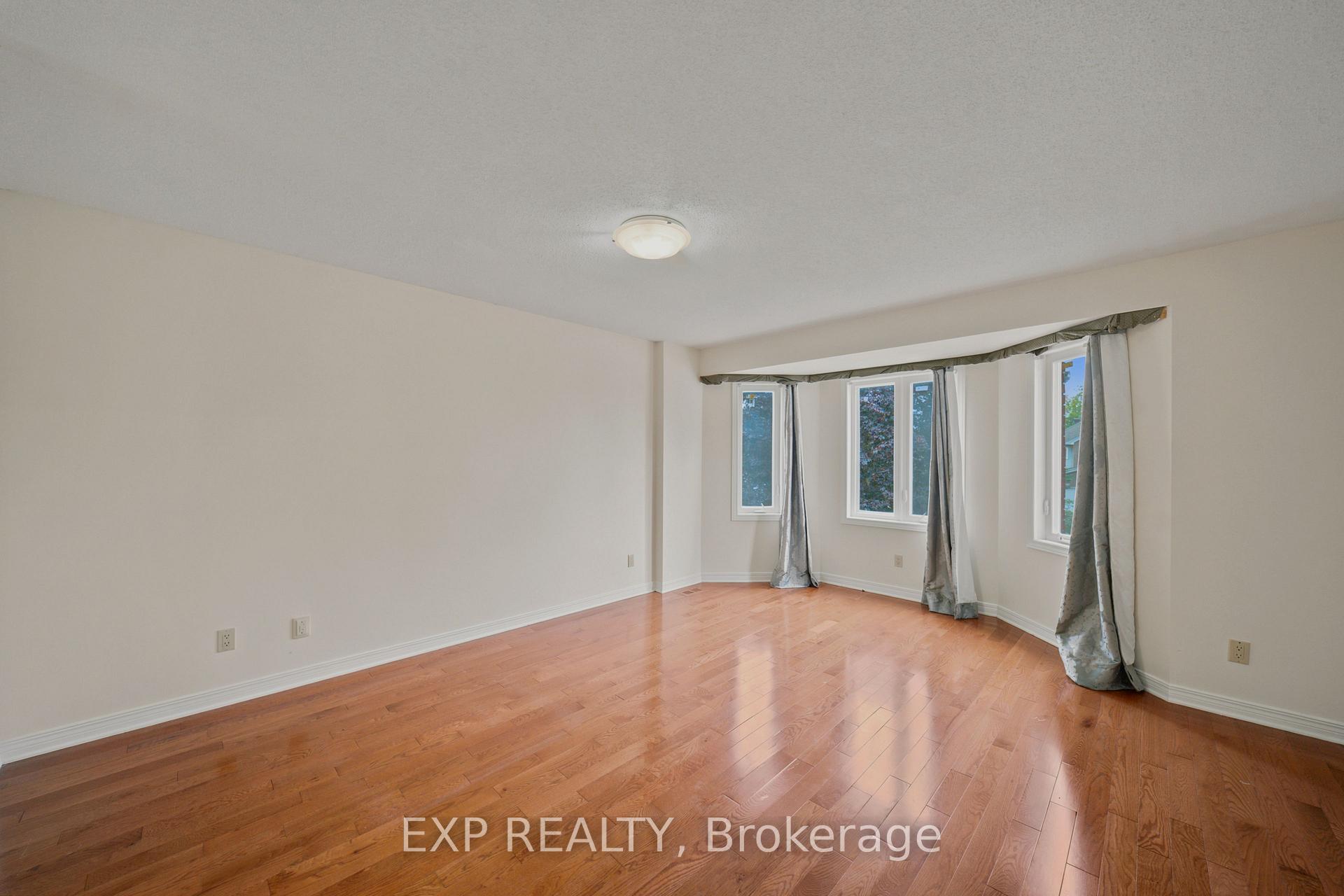 Photo 20 of 2165 Johnston Road, Ottawa, Hunt Club Park — HOMEH