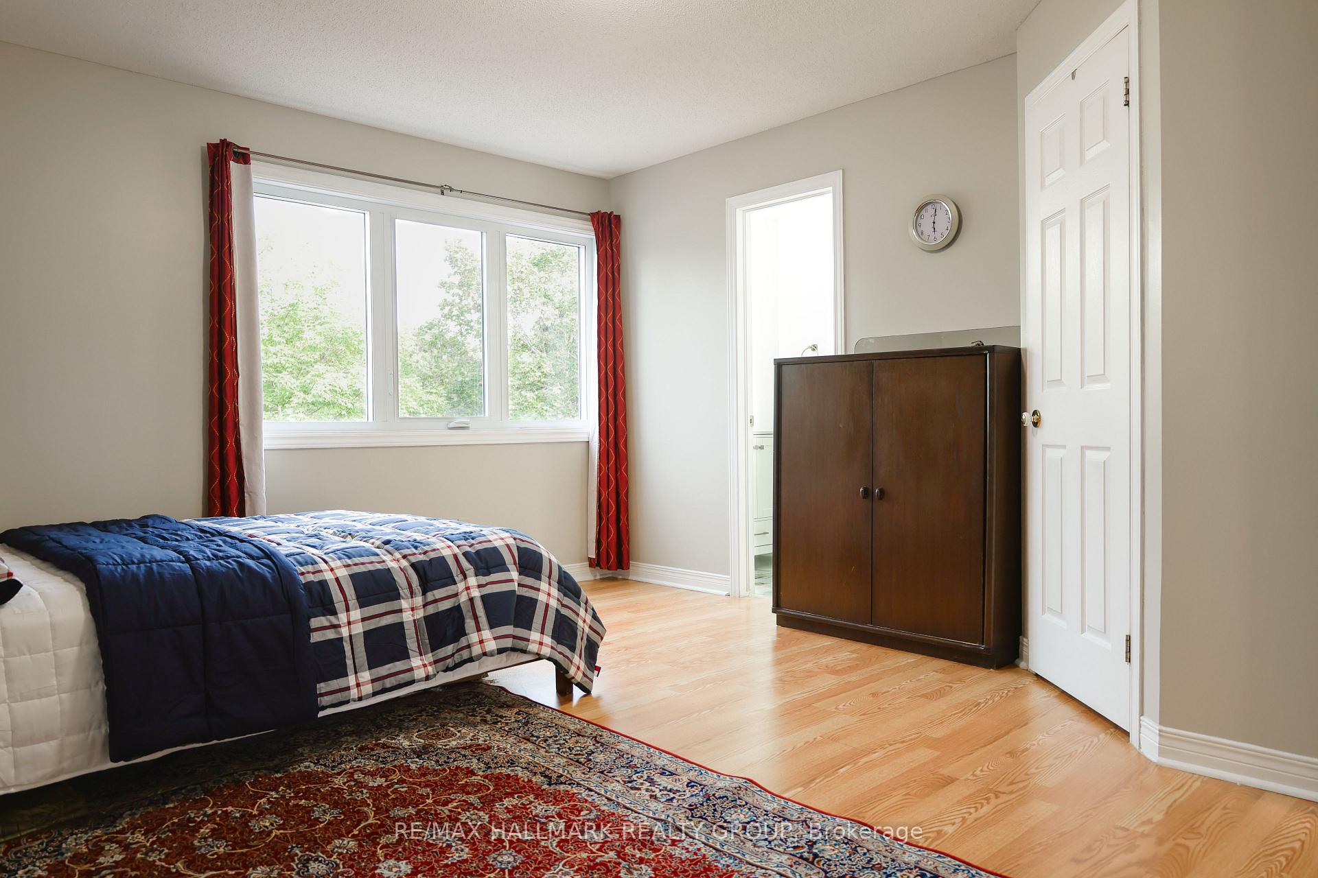 Photo 15 of 44 Winnegreen Court, Ottawa, Hunt Club Park — HOMEH