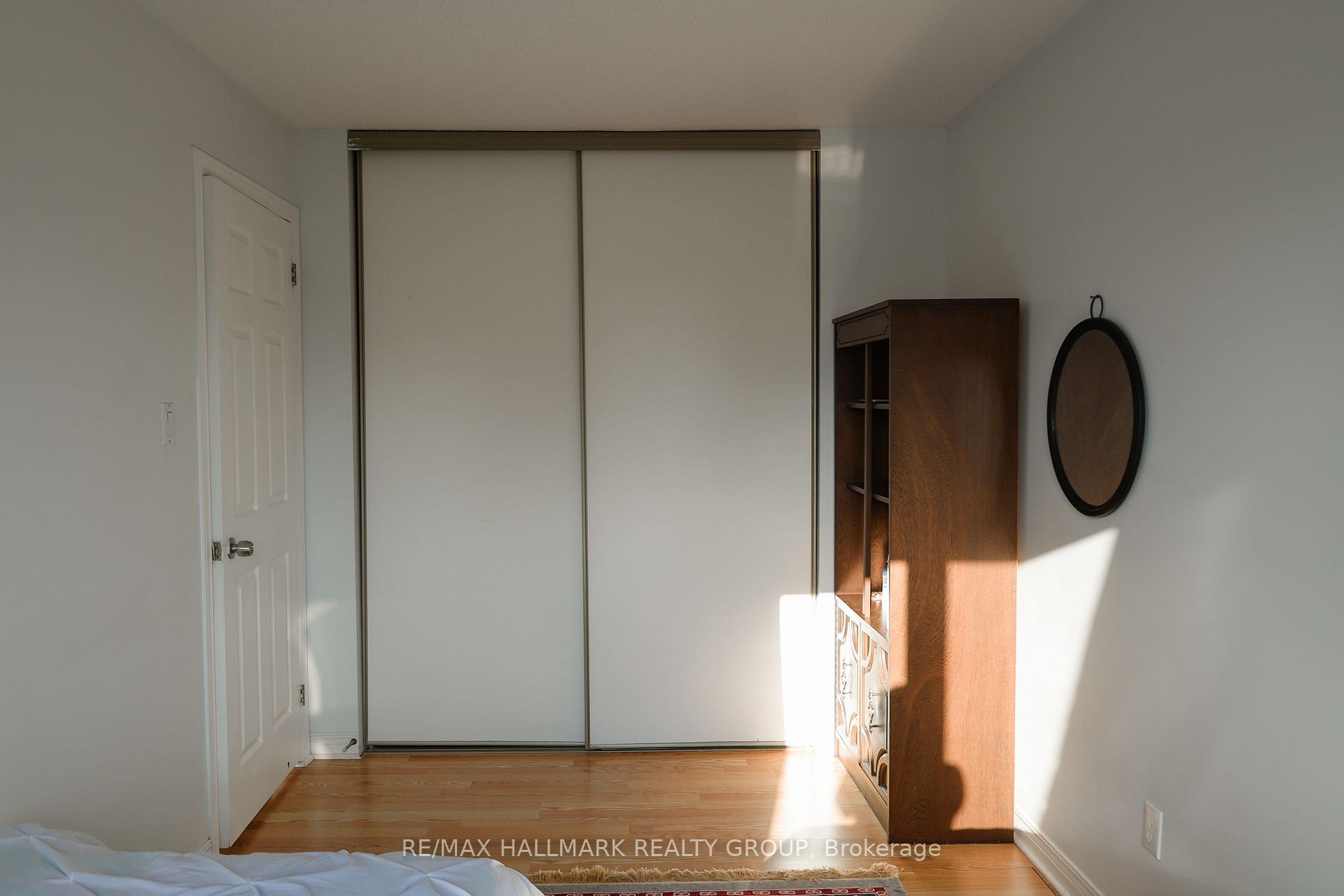 Photo 21 of 44 Winnegreen Court, Ottawa, Hunt Club Park — HOMEH