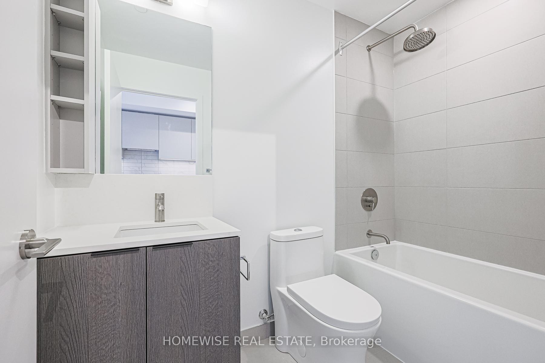 Photo 8 of Unit 5015, 55 mercer Street, Toronto, Waterfront Communities — HOMEH