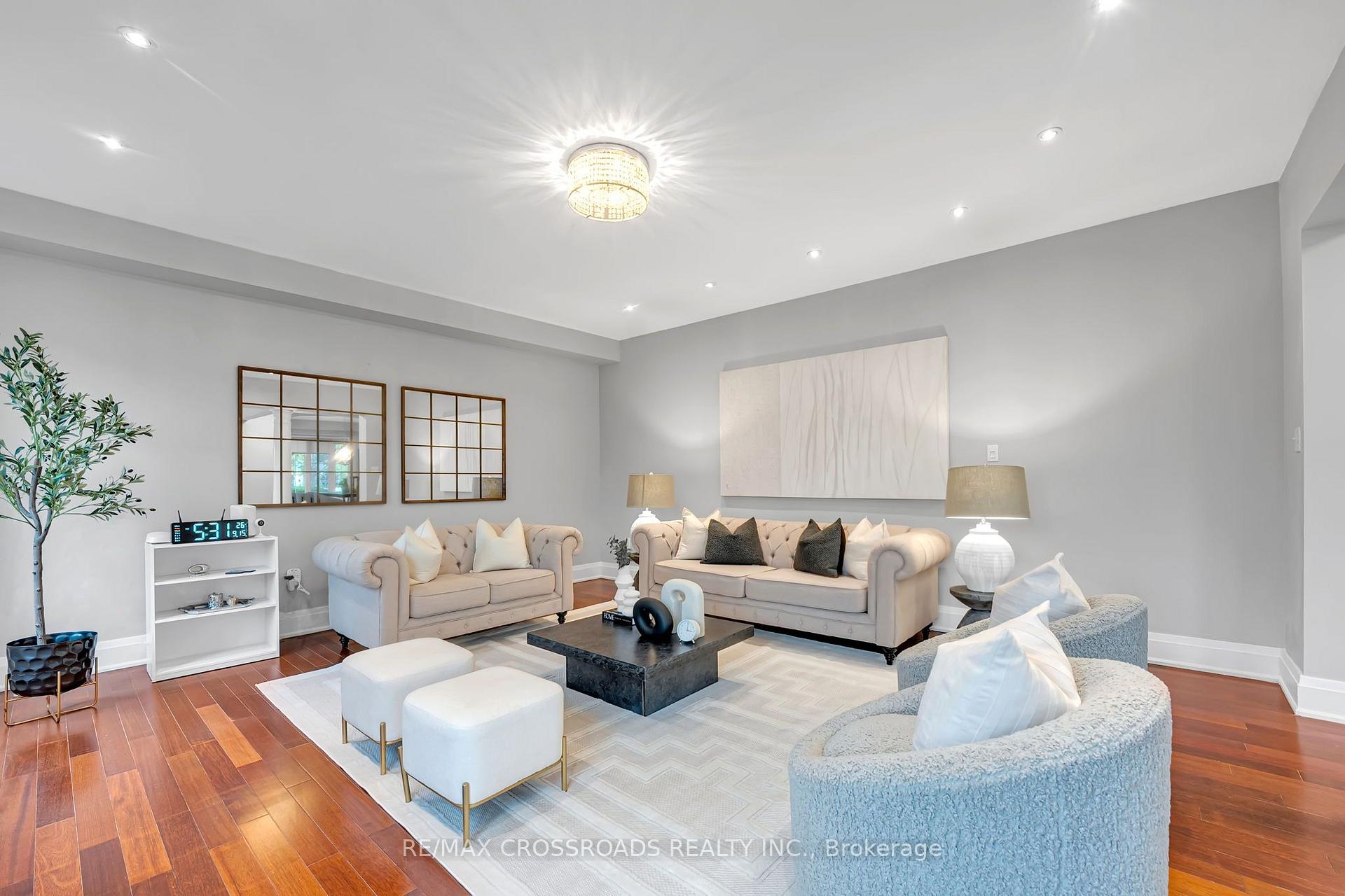 Photo 32 of 28 O'shea Crescent, Ajax, Northwest Ajax — HOMEH
