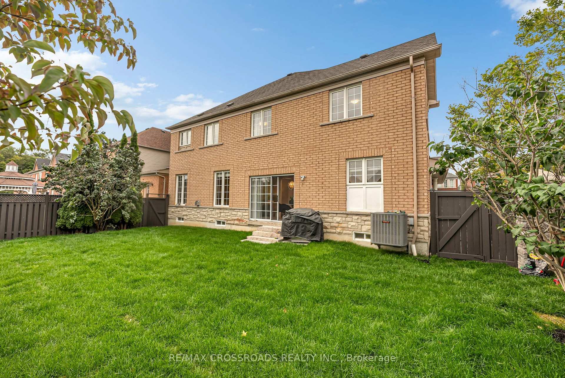 Photo 54 of 28 O'shea Crescent, Ajax, Northwest Ajax — HOMEH