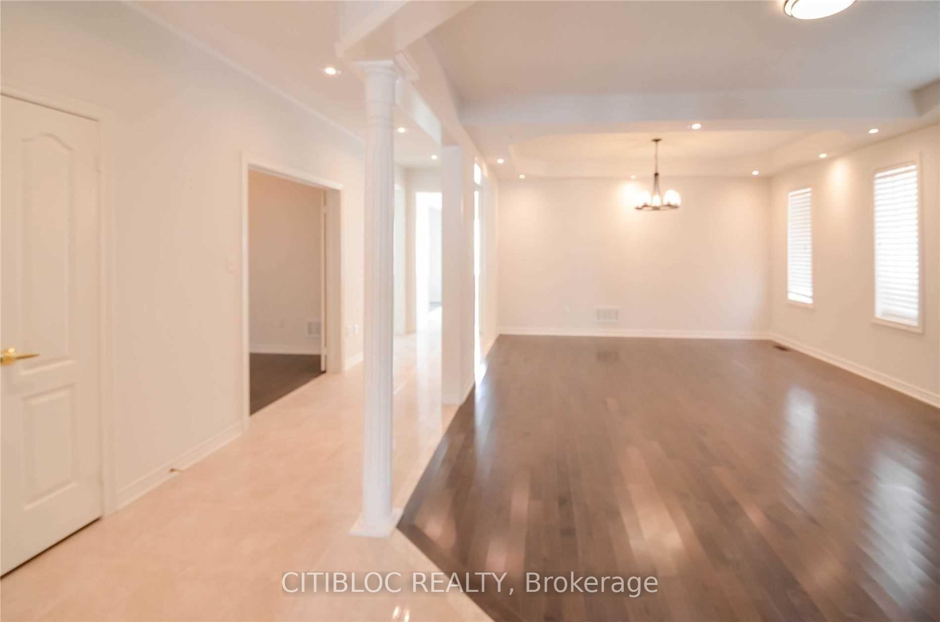 Photo 3 of 1280 Shortreed Terrace, Newmarket, Stonehaven-Wyndham — HOMEH