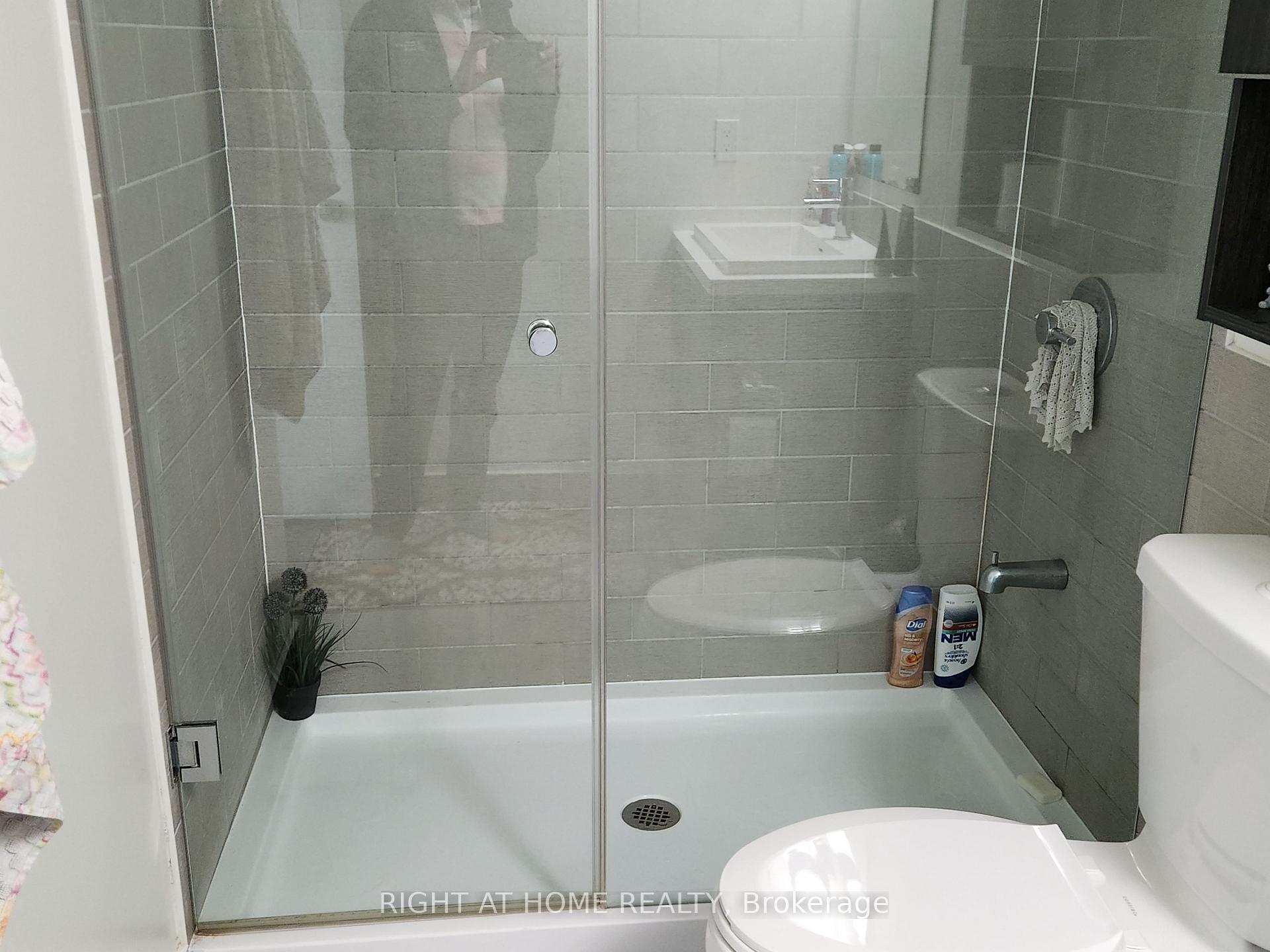 Photo 8 of Unit #807, 6 Sonic Way, Toronto, Flemingdon Park — HOMEH