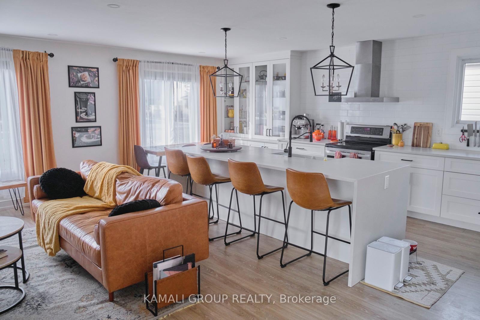 Photo 1 of 29 1/2 Grapeview Drive, St. Catharines, Grapeview — HOMEH